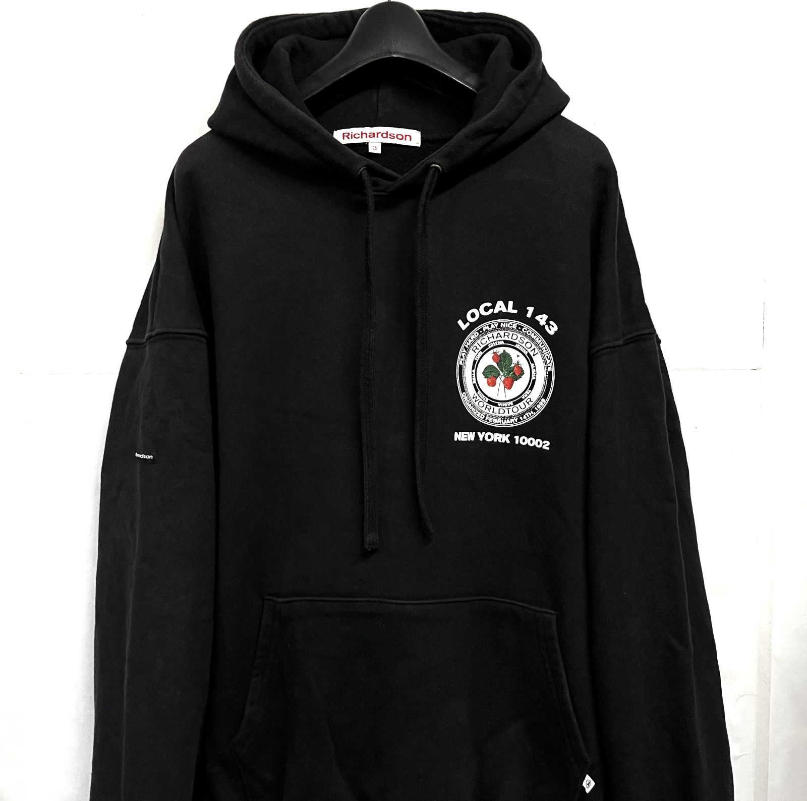https://assets.mercari-shops-static.com/-/large/plain/2JXwiNeyPM3NLTcdqZAtVZ.jpg@jpg