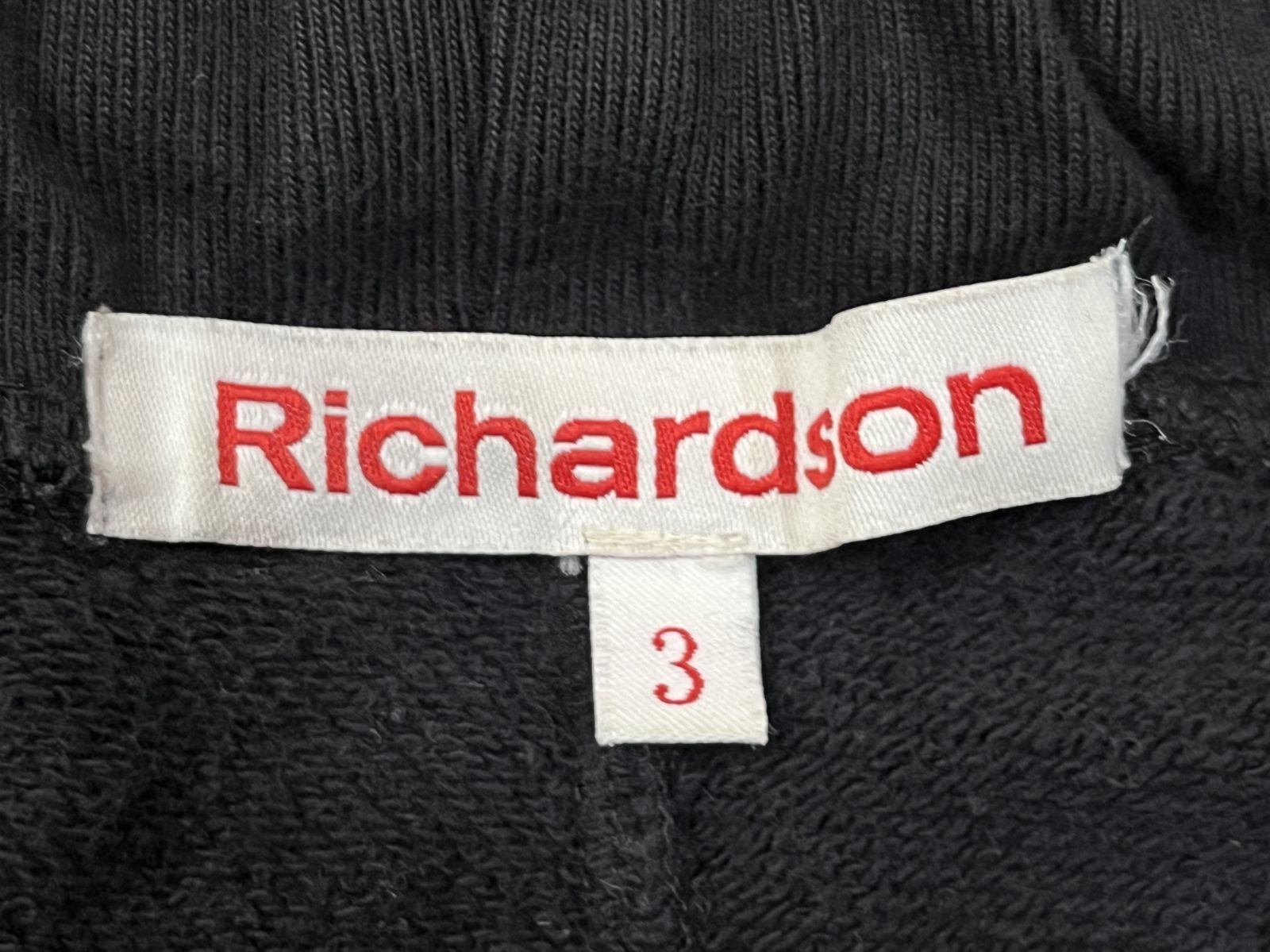 https://assets.mercari-shops-static.com/-/large/plain/2JXwiWfaAZiFazSVQqSgQS.jpg@jpg
