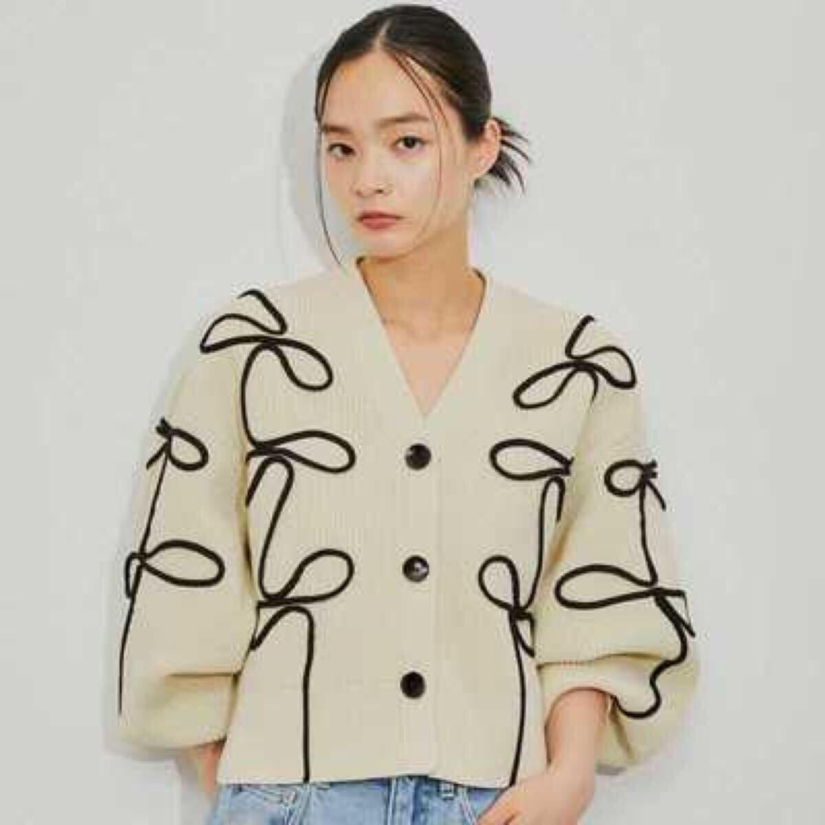 https://assets.mercari-shops-static.com/-/large/plain/2JXwoojPnHpi5Nrw7YaeYh.jpg@jpg