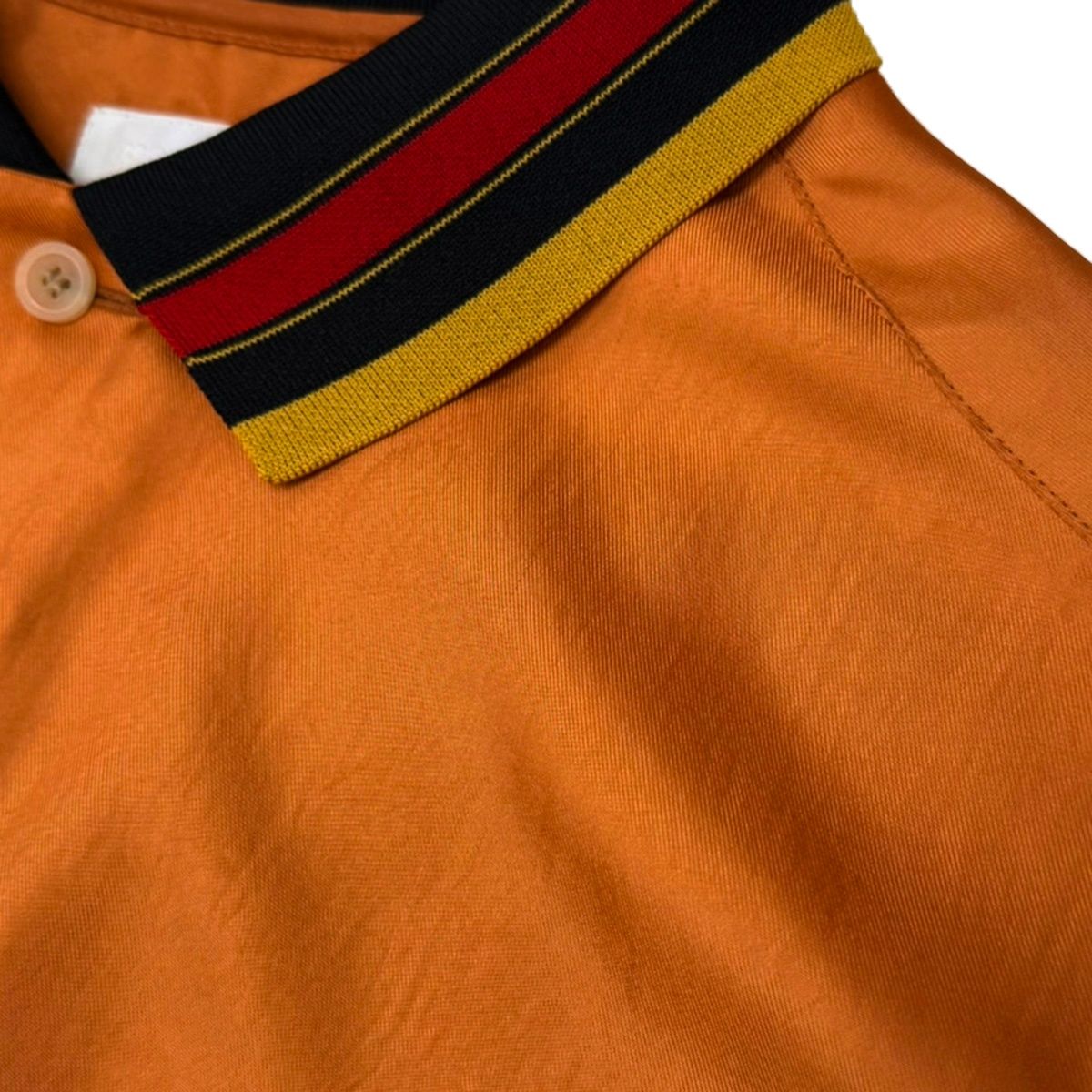 https://assets.mercari-shops-static.com/-/large/plain/2JXwtbiWSdzh8prEVYZqAT.jpg@jpg