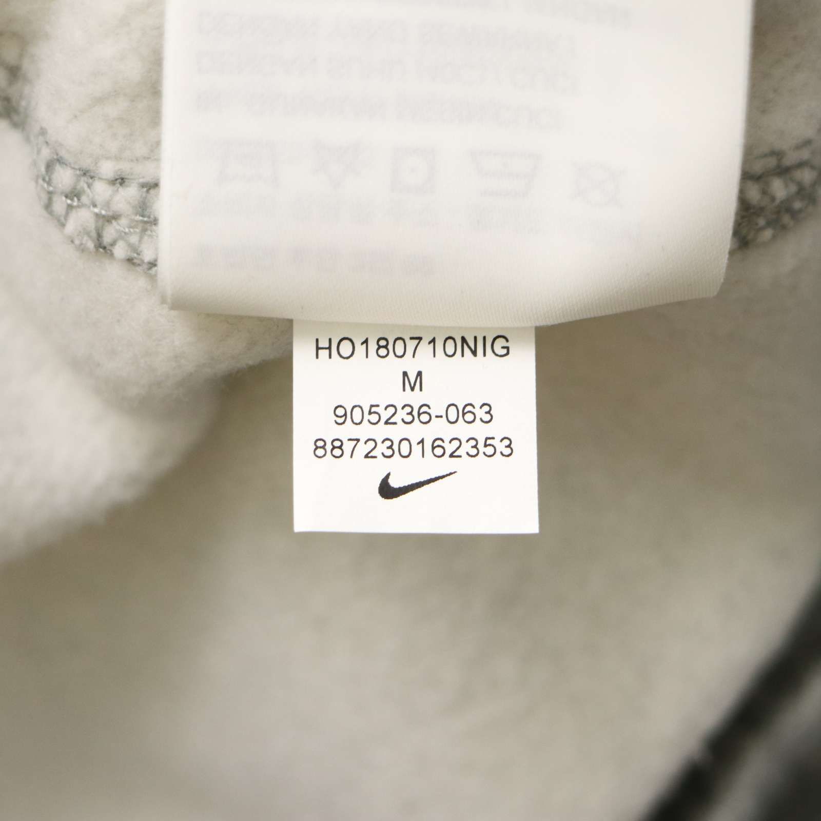 https://assets.mercari-shops-static.com/-/large/plain/2JXwzqGdtSRbUD9TbHwqur.jpg@jpg