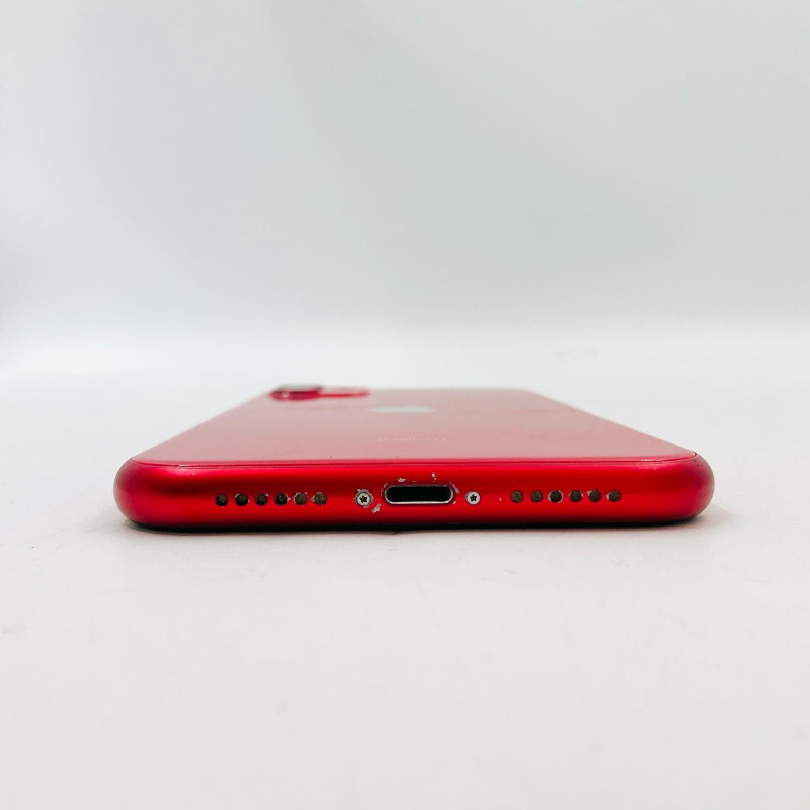 iPhone 11 64GB (PRODUCT)RED au SIMフリー やや傷あり - メルカリ