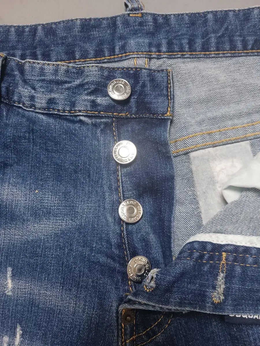 https://assets.mercari-shops-static.com/-/large/plain/2JXwzxLtyNa3n8FYhKrPkL.webp@jpg