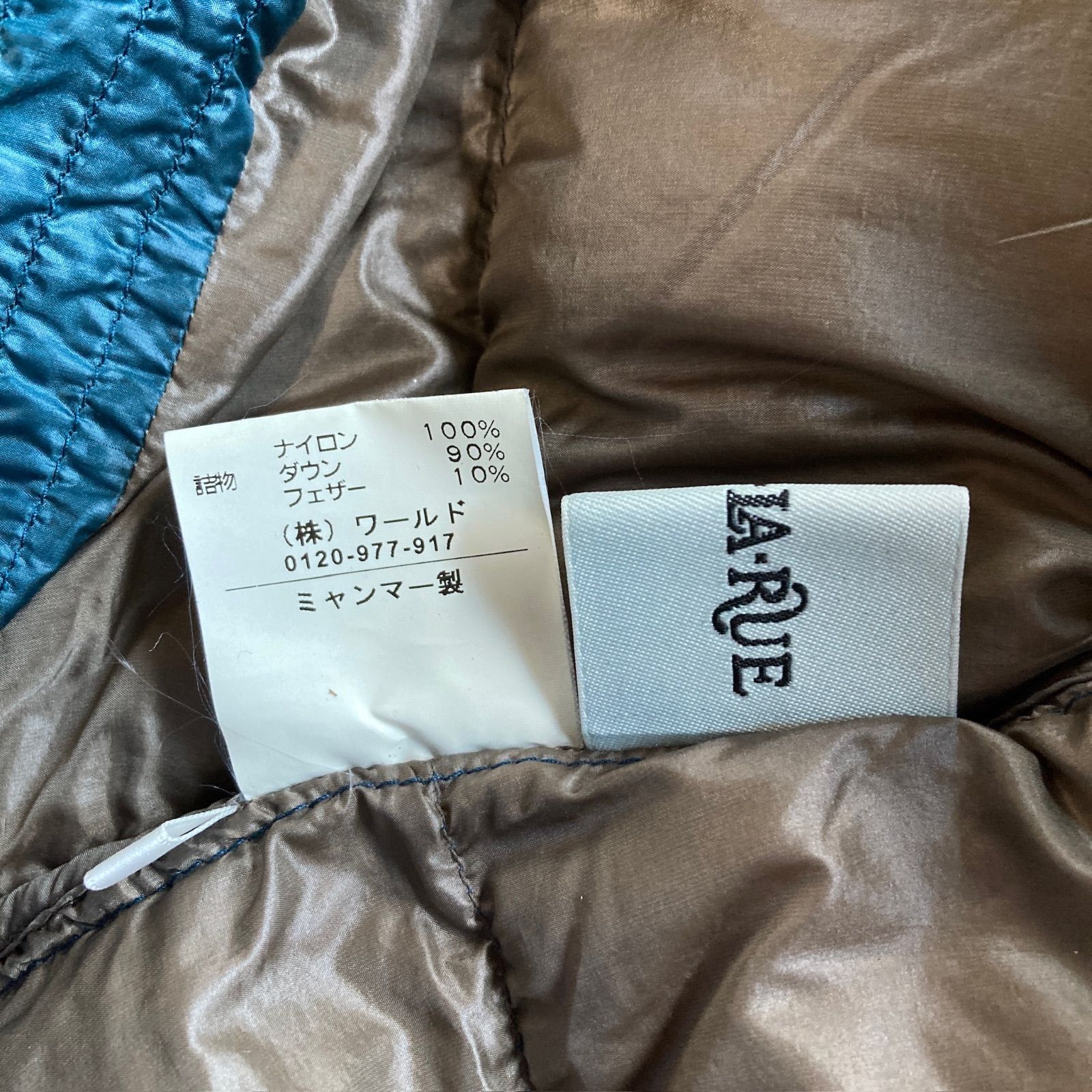 https://assets.mercari-shops-static.com/-/large/plain/2JXx27TYZqJG4XrW94P9ZG.jpg@jpg