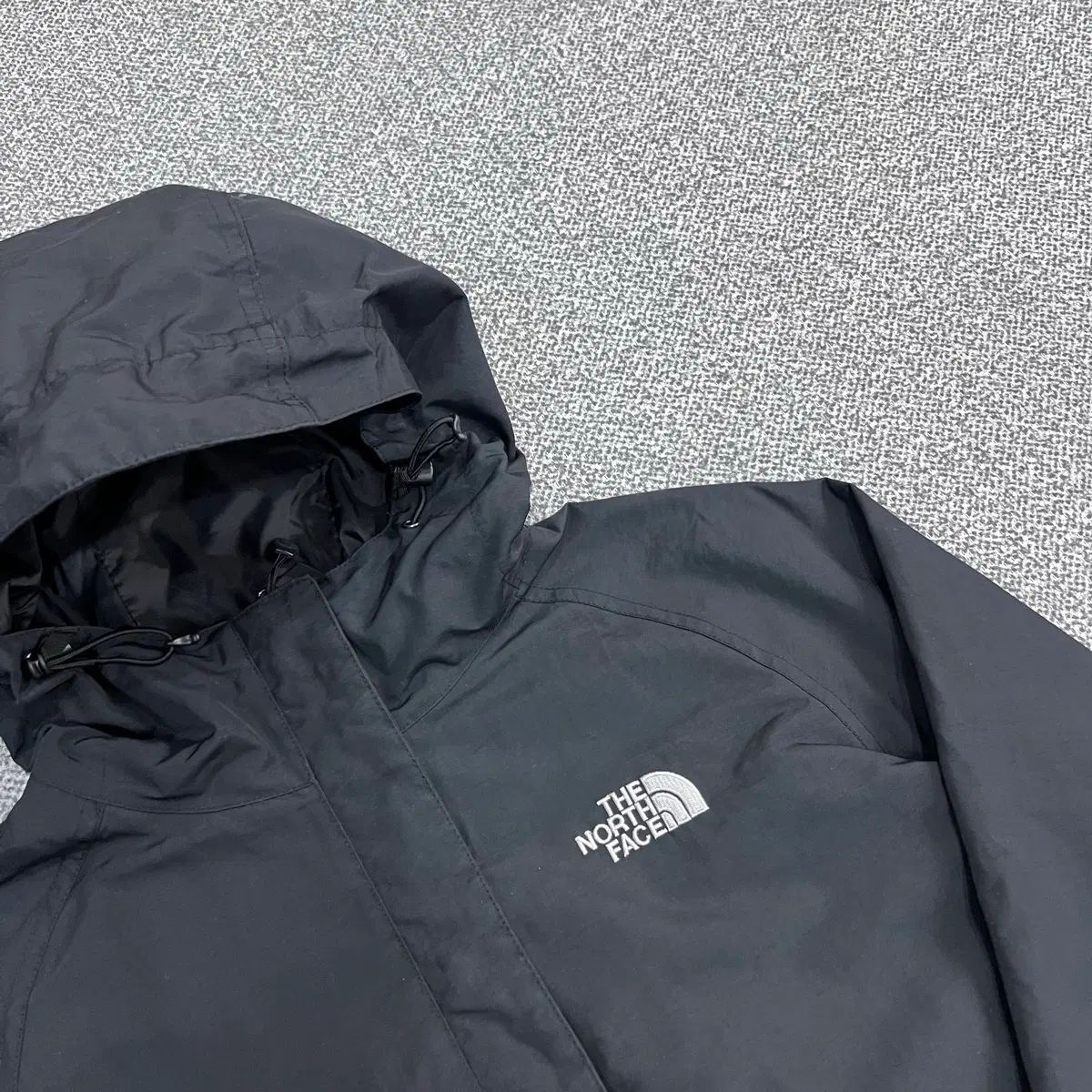 https://assets.mercari-shops-static.com/-/large/plain/2JXx2GHhRKxLuDELptDh5v.webp@jpg