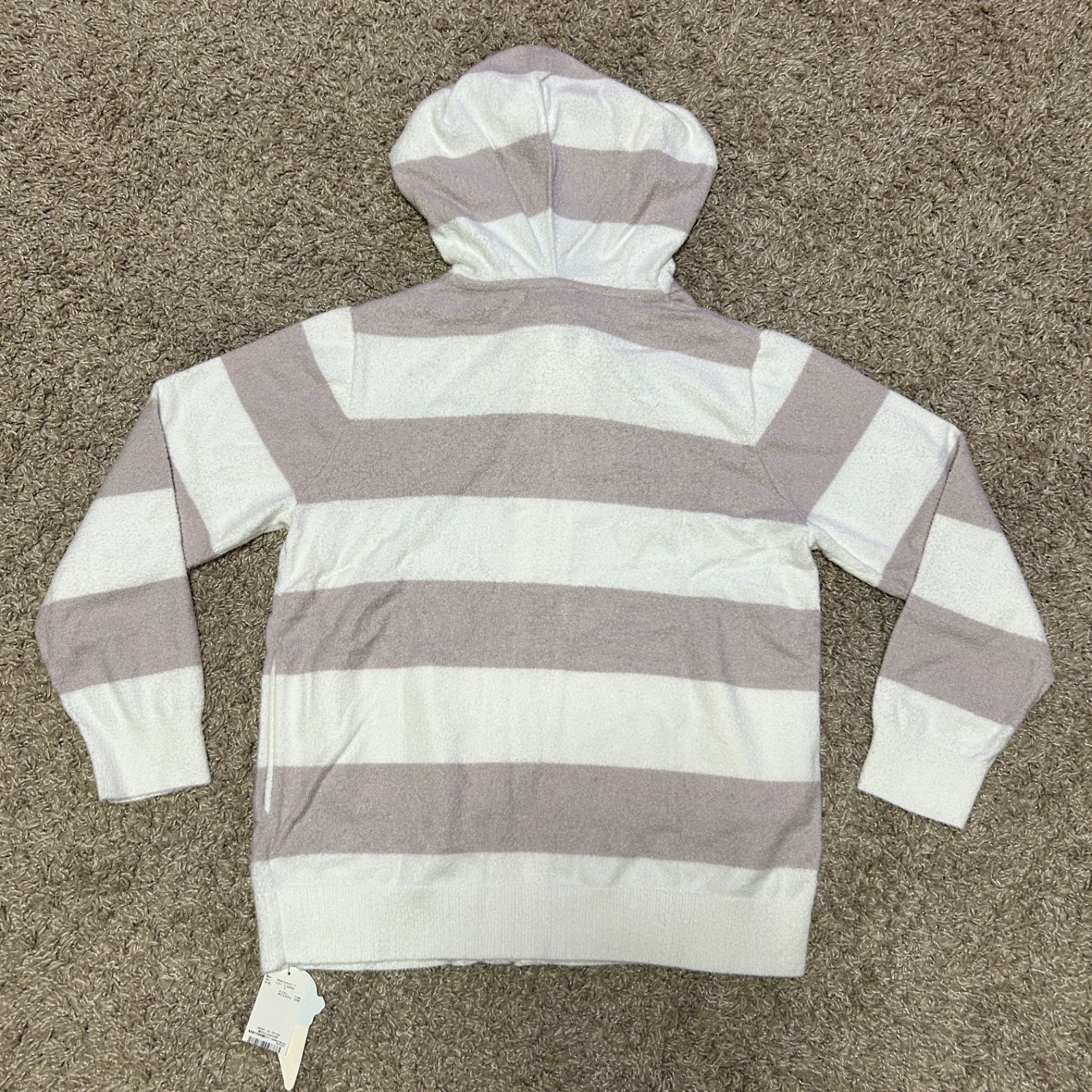 https://assets.mercari-shops-static.com/-/large/plain/2JXx3xcX3VDySUGPb37vwp.jpg@jpg