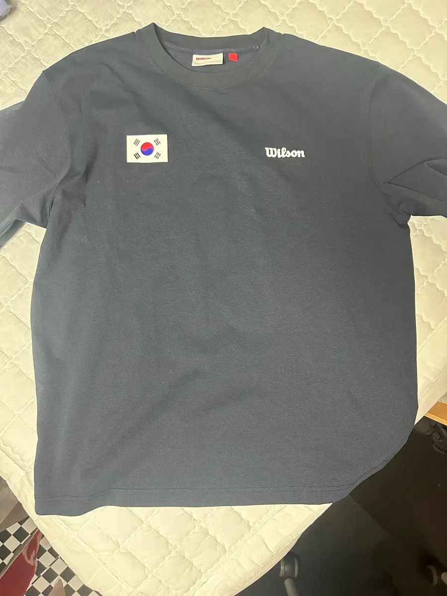 ウィルソン 半袖Tシャツ 国旗パッチ ネイビー