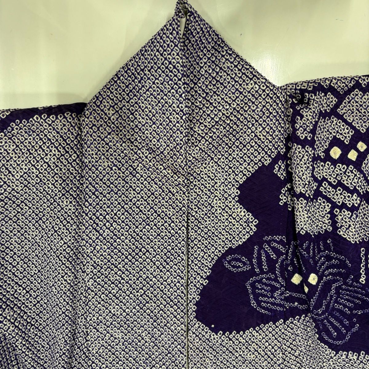 振袖 身丈157cm 裄丈63cm S 袷 草花 総絞り 紫 正絹 秀品 【中古