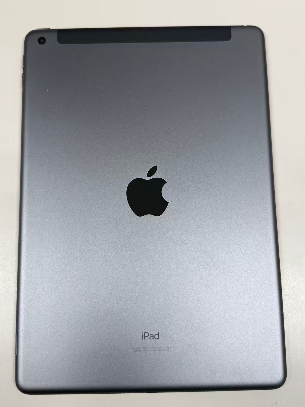 Apple iPad 第9世代 64GB スペースグレイ SIMフリー 未使用に近い