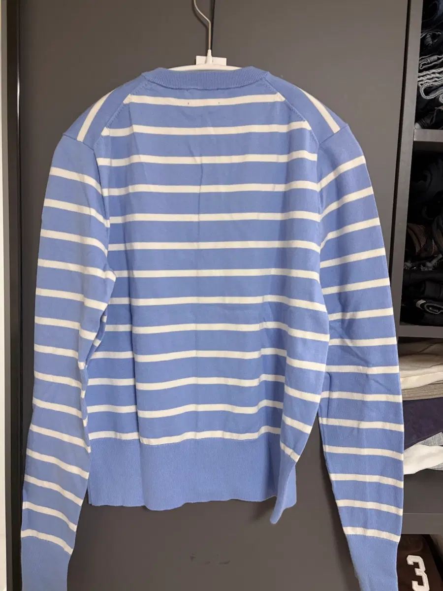 https://assets.mercari-shops-static.com/-/large/plain/2JXxJjaokvzck6sBQqtNKy.webp@jpg