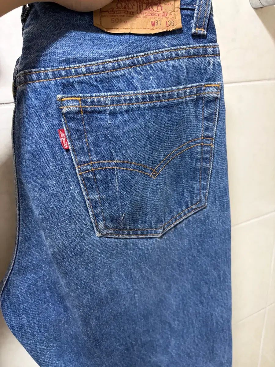 https://assets.mercari-shops-static.com/-/large/plain/2JXxopaxeVvf8CpTzC2cxt.webp@jpg