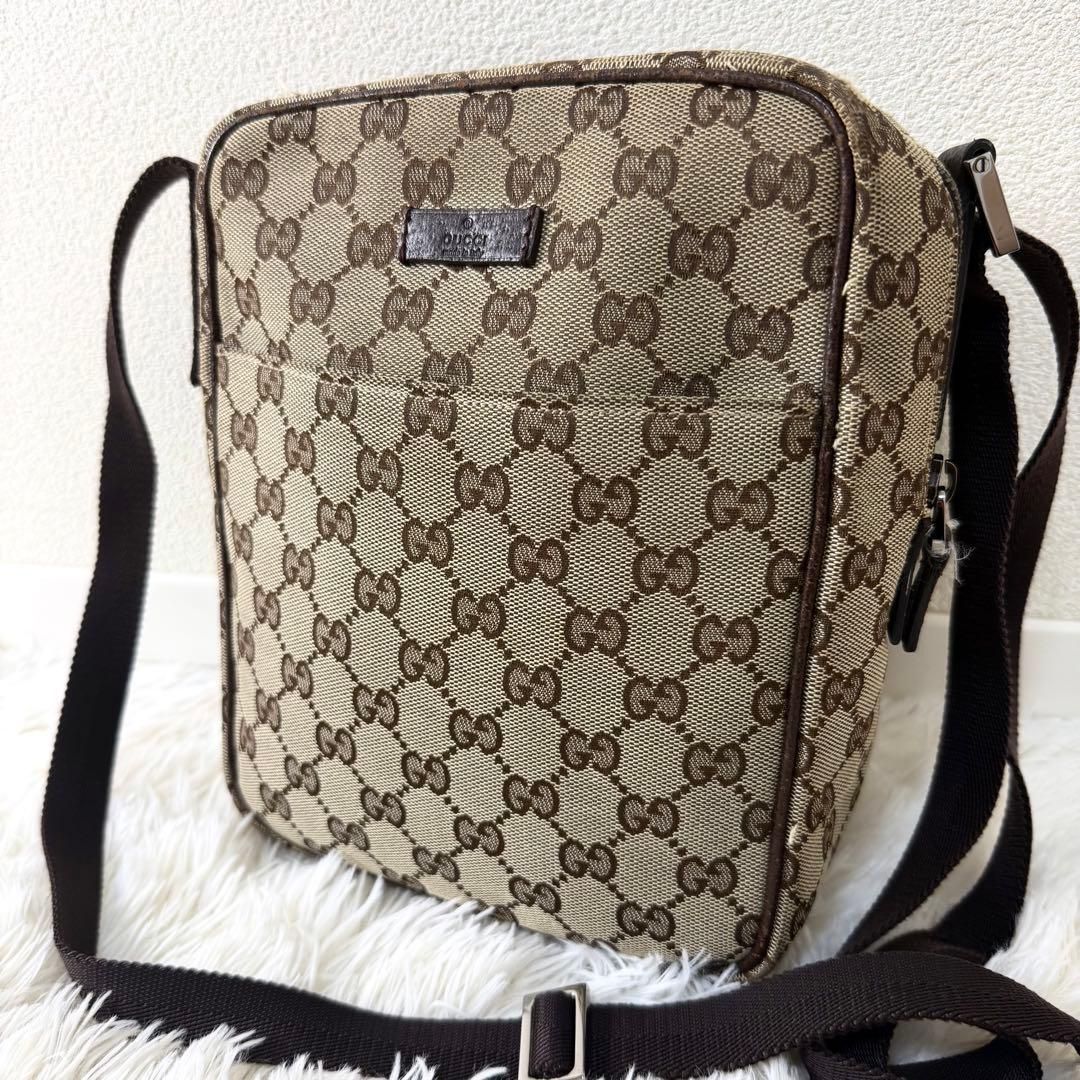 GUCCI グッチ　ショルダーバッグ　GGキャンバス　ブラウン　サコッシュ グッチ GUCCI ショルダーバッグ GGキャンバス サコッシュ ブラウン系
