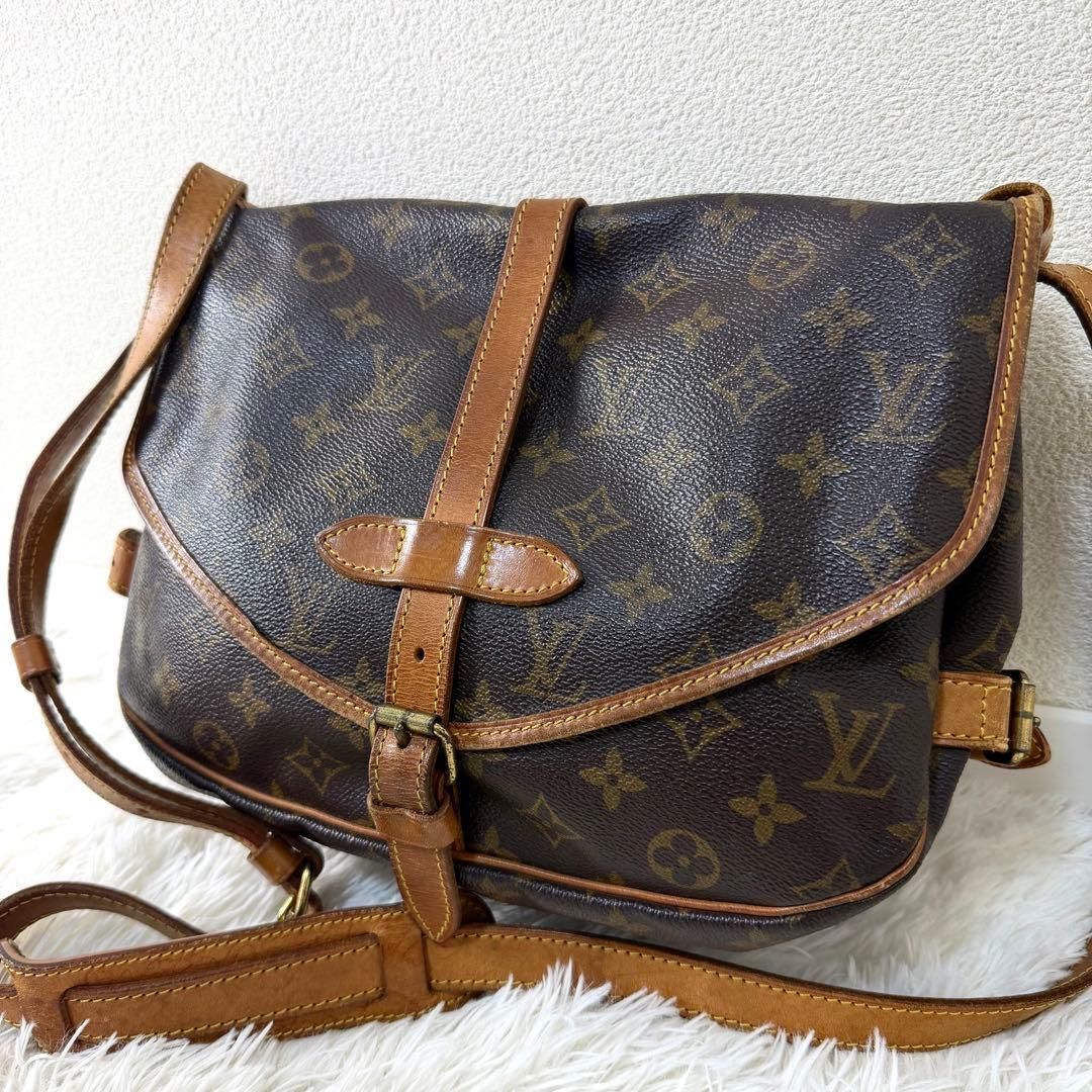 ルイヴィトン　LOUIS VUITTON ソミュール　ショルダーバッグ