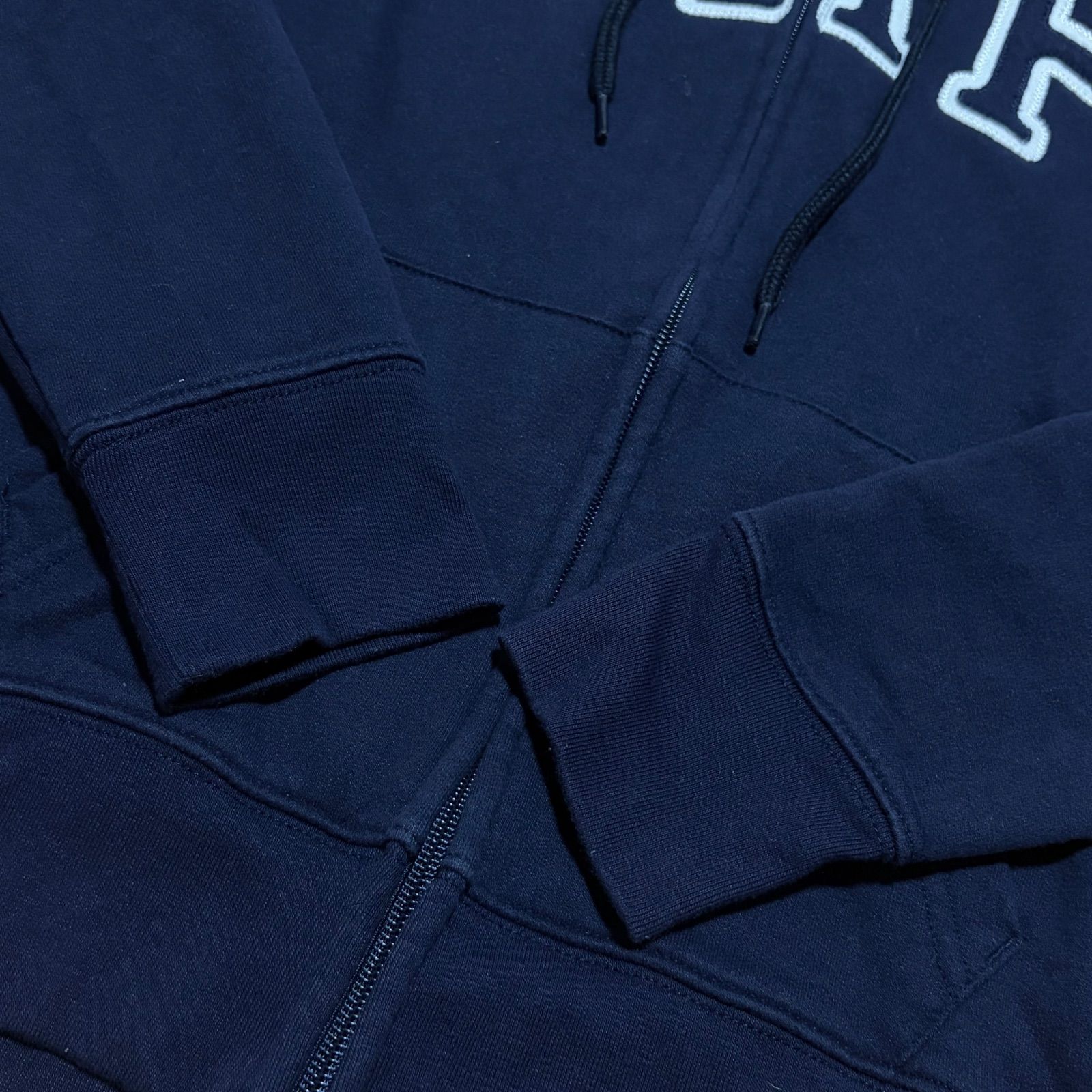 https://assets.mercari-shops-static.com/-/large/plain/2JXyLeRteh8xXhbUW8cSJt.jpg@jpg