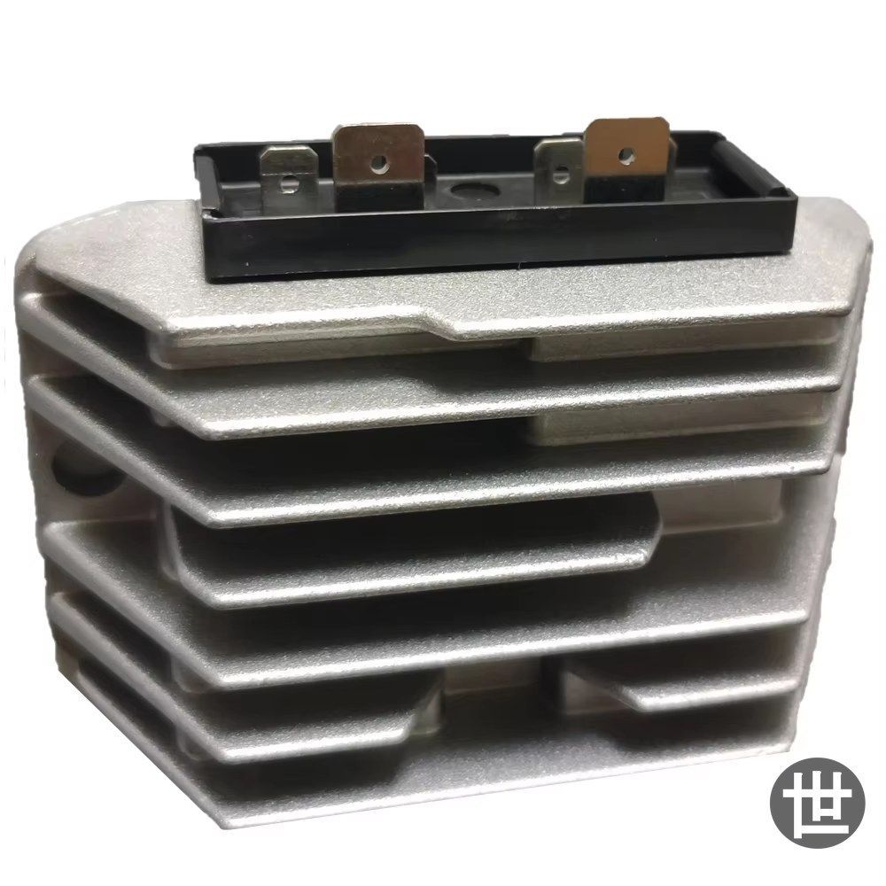 12V オートバイ電圧レギュレーター 167136 LOMBARDINI ED0073624040 ED0073622290 ED0073624050 ED0073624070 ED0073622280