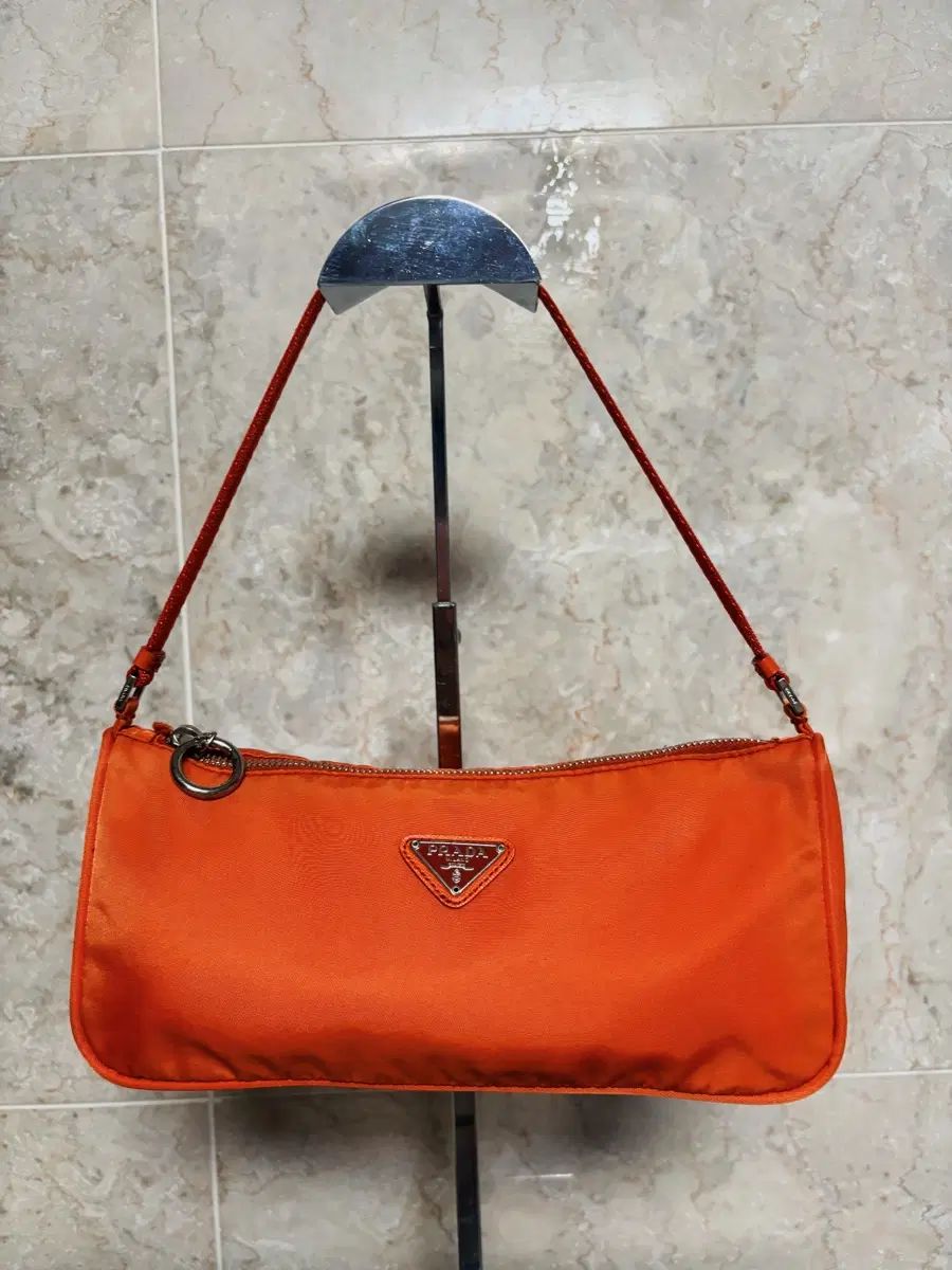 PRADA プラダ ミニ トートバッグ ショルダーバッグ バケットバッグ 62,932円