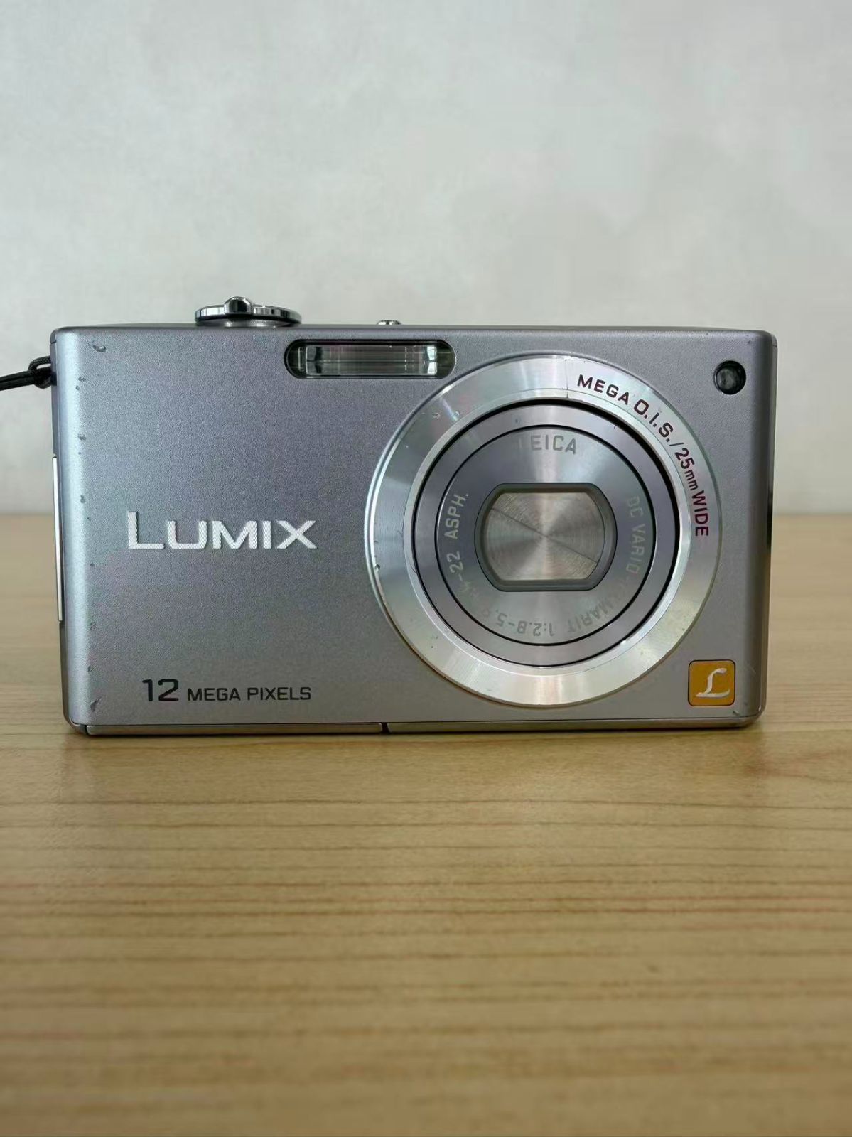 Panasonic LUMIX DMC-FX40 コンパクトデジタルカメラ - メルカリ