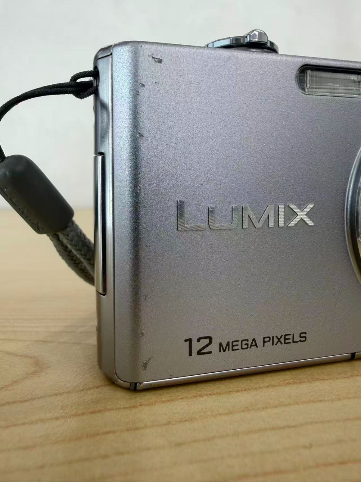 Panasonic LUMIX DMC-FX40 コンパクトデジタルカメラ - メルカリ