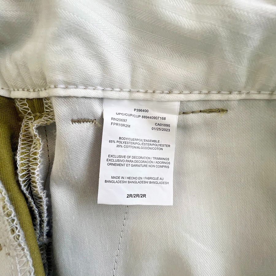https://assets.mercari-shops-static.com/-/large/plain/2JXyeMG9PSjcCr6jFNzYuw.jpg@jpg