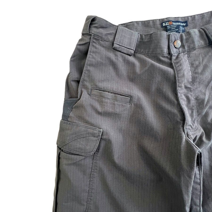 https://assets.mercari-shops-static.com/-/large/plain/2JXyeMMMkaNkTEKDpUk4YJ.jpg@jpg