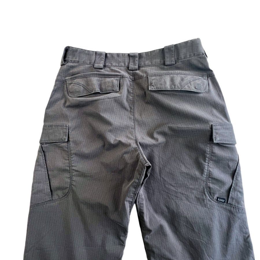 https://assets.mercari-shops-static.com/-/large/plain/2JXyeMMPeSeGCt44Xoi8BN.jpg@jpg