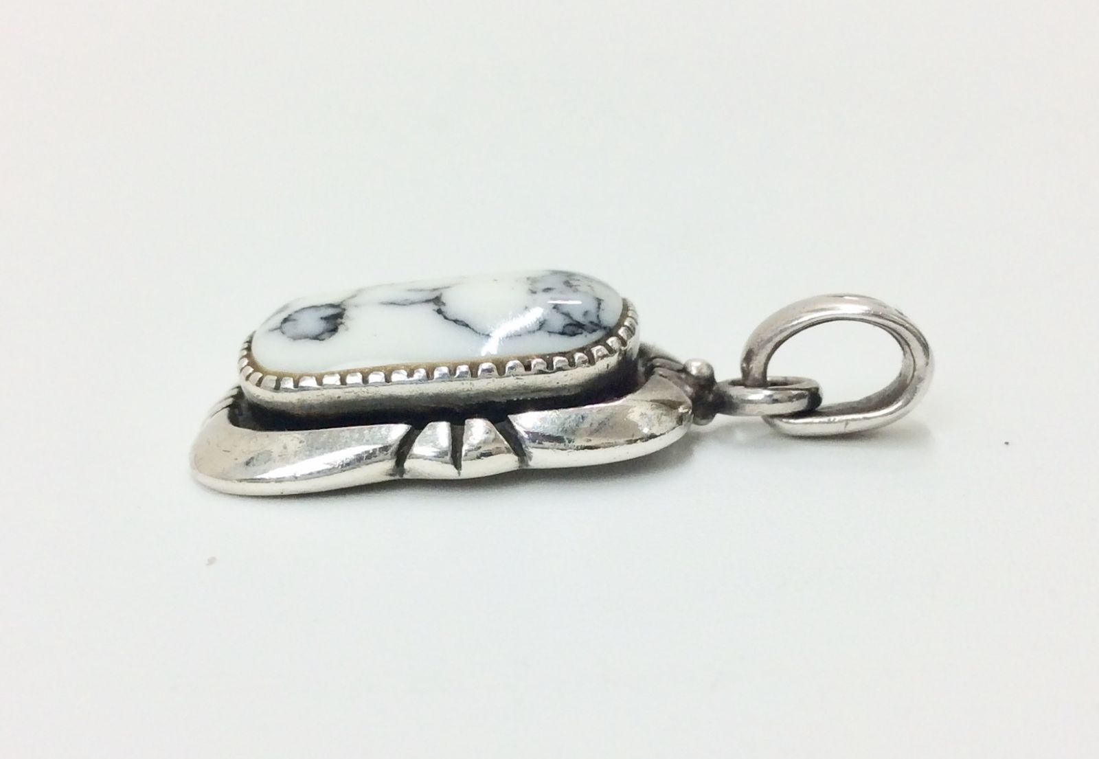美品】SV925 ホワイトバッファロー ターコイズ ペンダントトップ 925