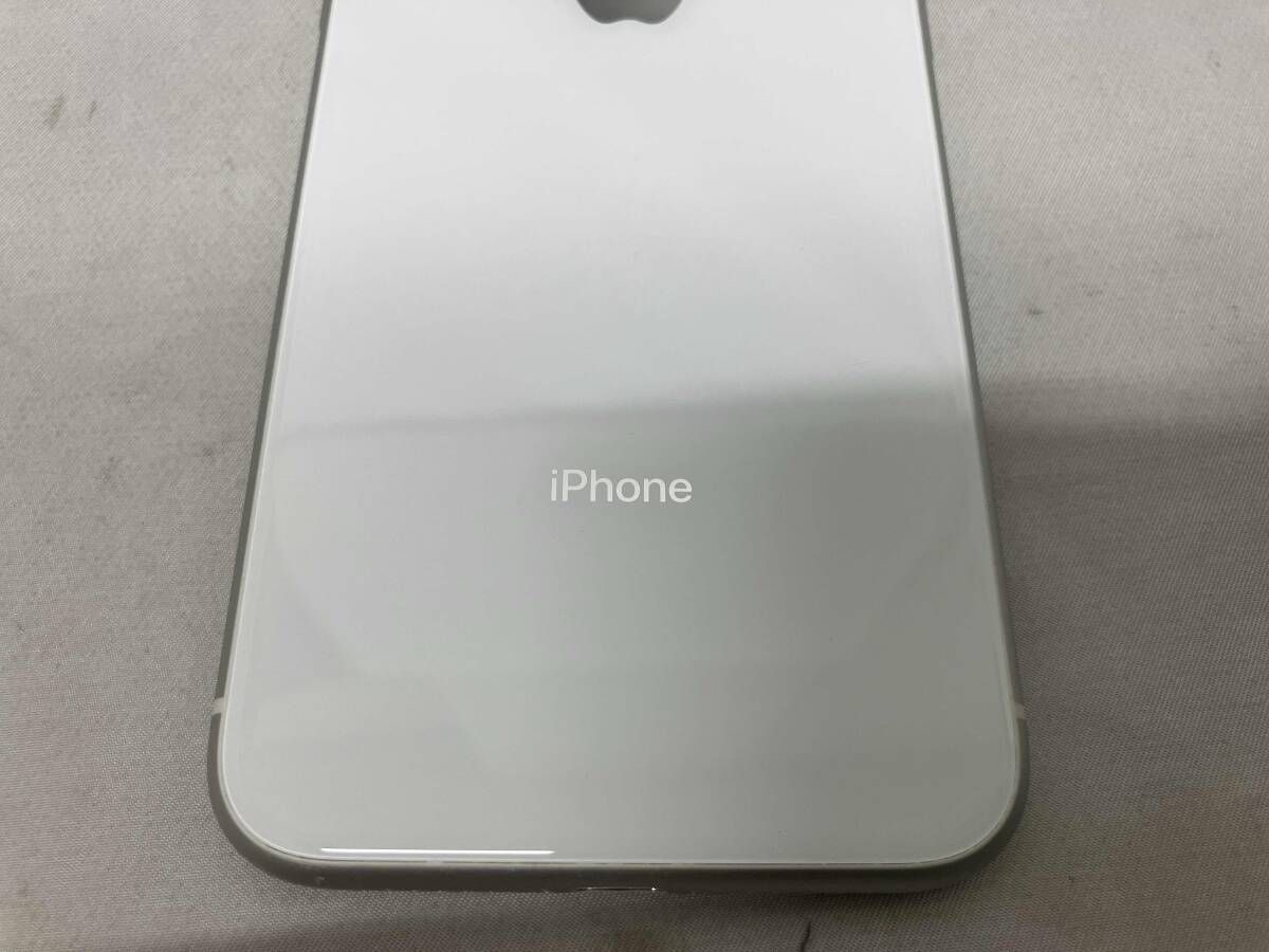 iPhone XR 128GB ホワイト docomo SIMロック解除済 やや傷や汚れあり