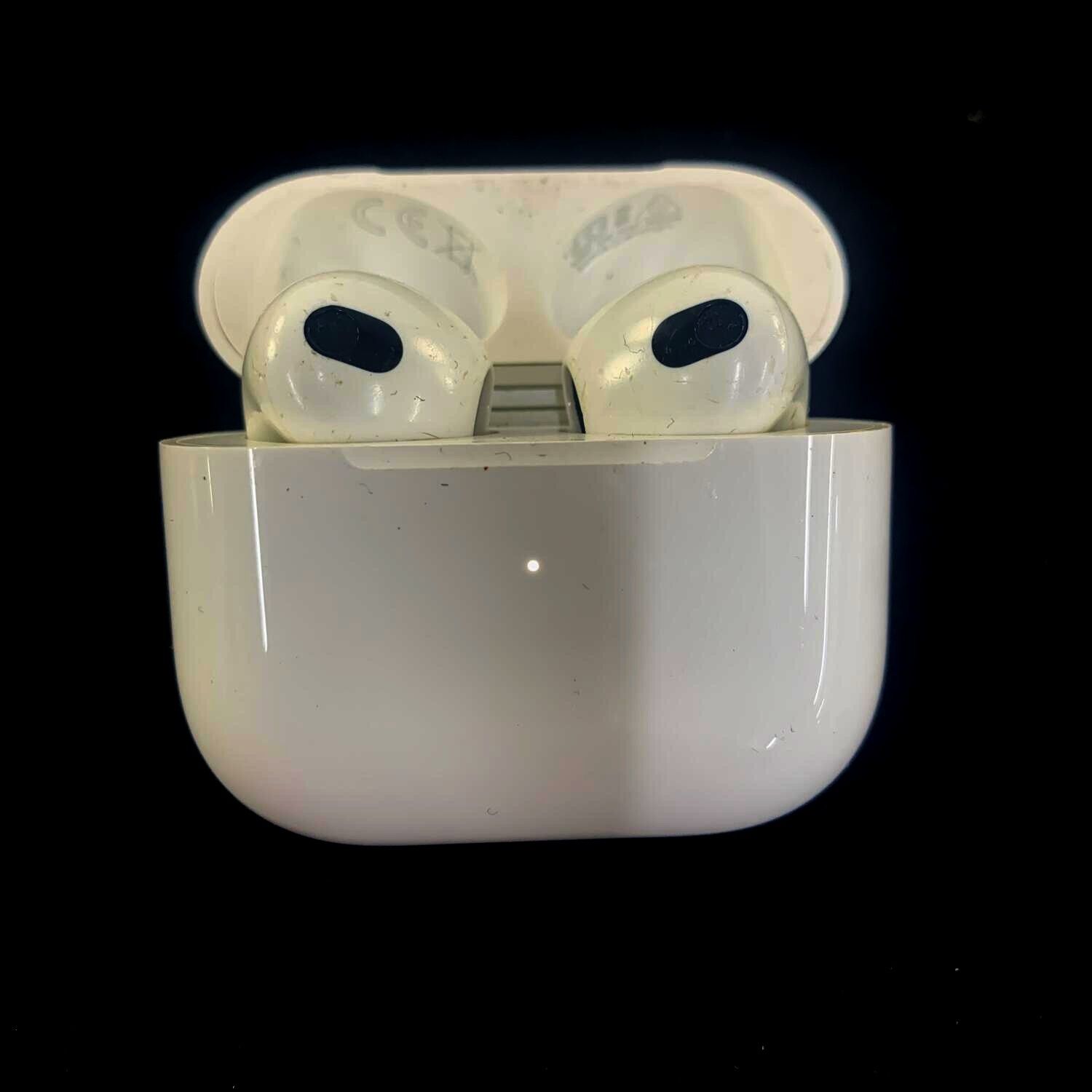 ☆加古川物流】中古 ジャンク AirPods 3 MME73J/A CC4PYFFQF1[3481