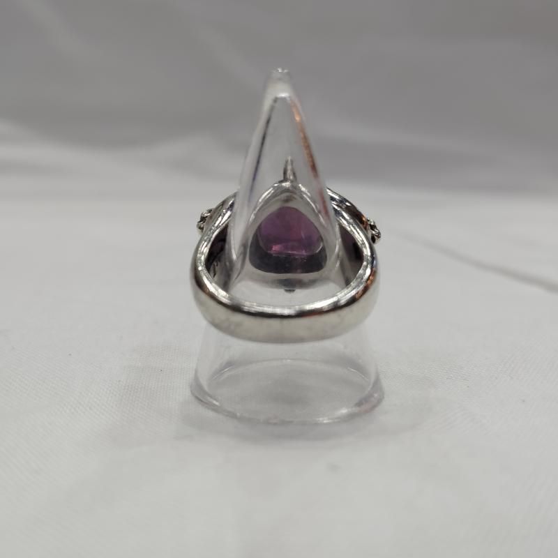 https://assets.mercari-shops-static.com/-/large/plain/2JXysNY7juVxohuNkxw5SN.jpg@jpg