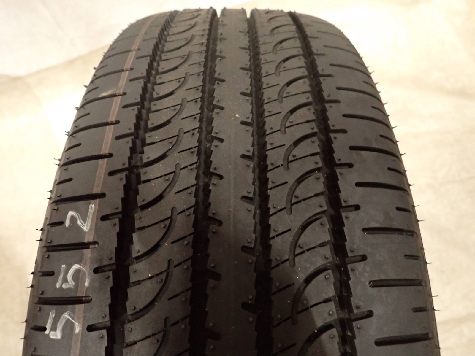 夏 新品 2026年製 4本SET 会社宛 送料無料 225/55R18×7J 98H ヨコハマ