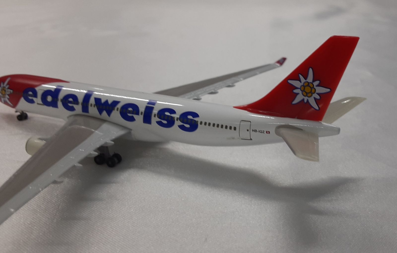 1/500 Airbus A330-200 エーデルワイス航空 edelweiss 508377 ヘルパ