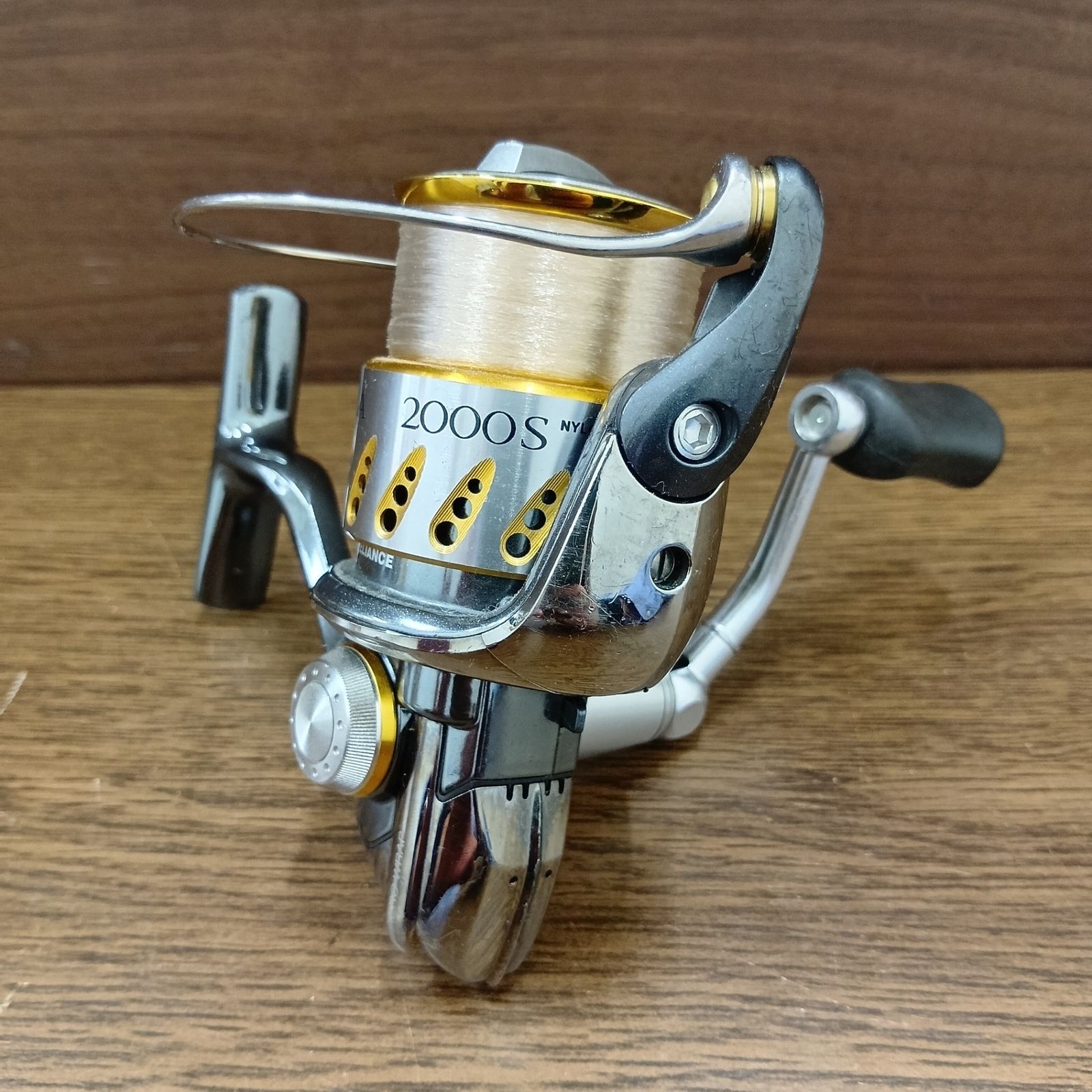 シマノ(SHIMANO) 07 ステラ 2000S スピニングリール 【希少品】 - メルカリ