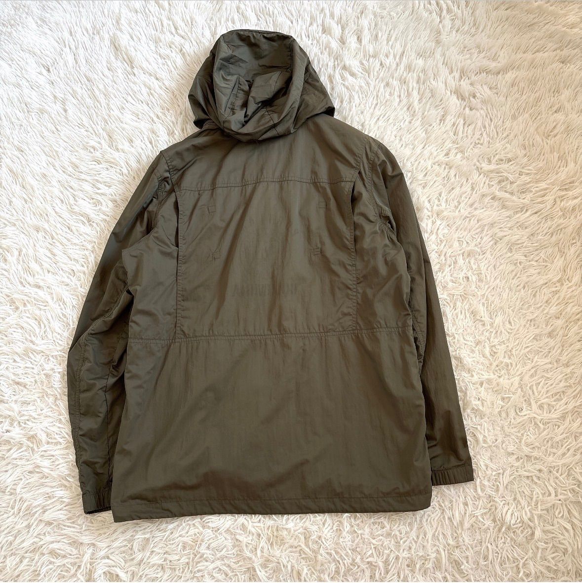 https://assets.mercari-shops-static.com/-/large/plain/2JXyxuhhdBRTAcktk5PMfz.jpg@jpg