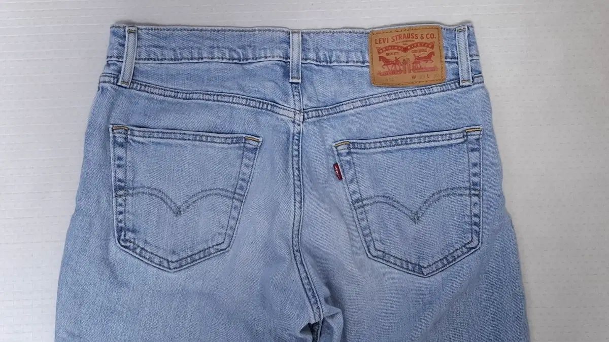 https://assets.mercari-shops-static.com/-/large/plain/2JXz4QWHtnJAPddiSDyXv8.webp@jpg