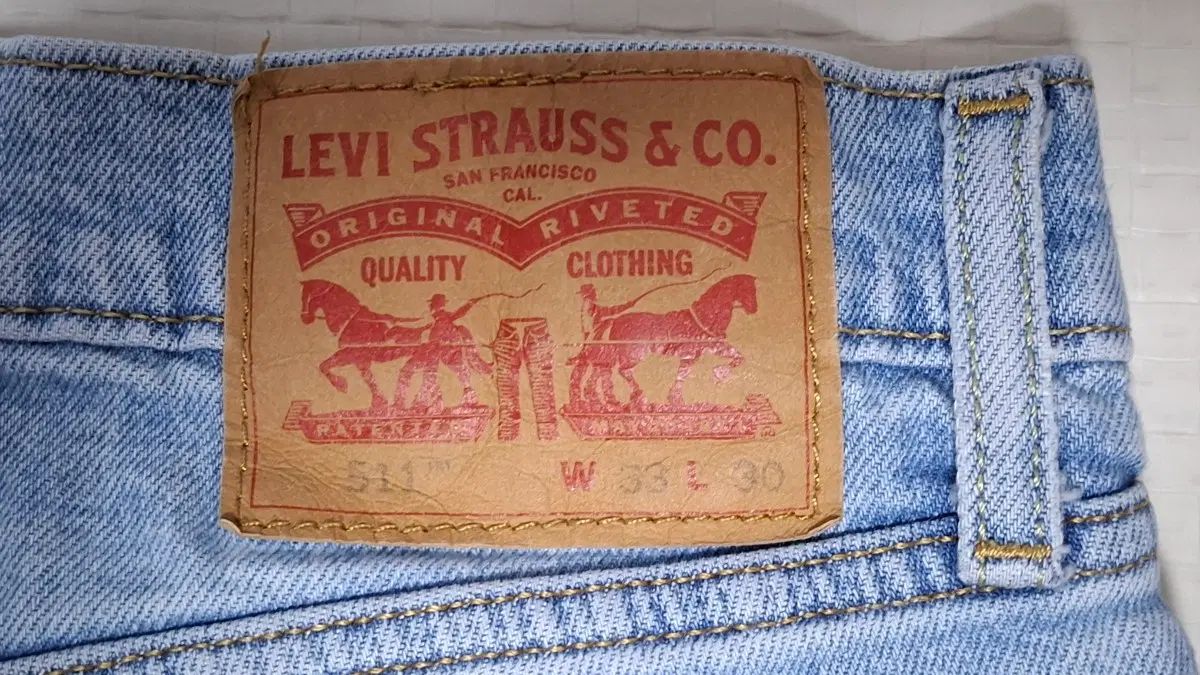 https://assets.mercari-shops-static.com/-/large/plain/2JXz4QWLRzKJBzQvEgo2LF.webp@jpg