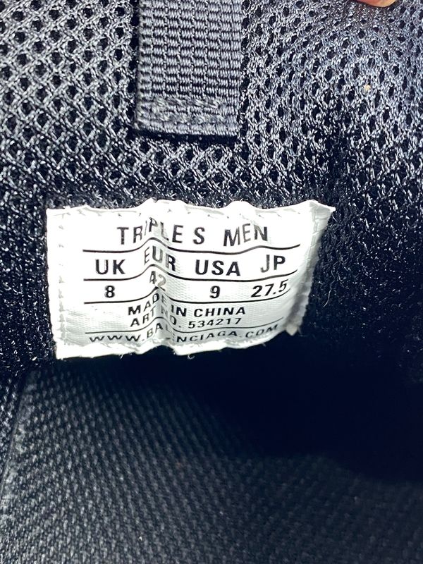 https://assets.mercari-shops-static.com/-/large/plain/2JXz4kjDLAVRqVwLi67ccQ.jpg@jpg
