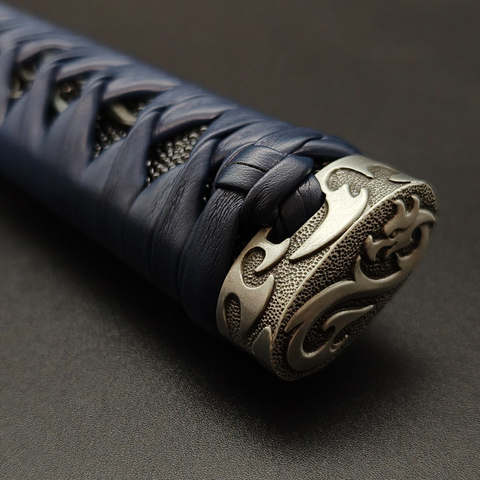 FG120 日本刀柄 刀柄 龍縁頭 龍目貫 黒色合成鮫皮 木柄 紺色合成革巻
