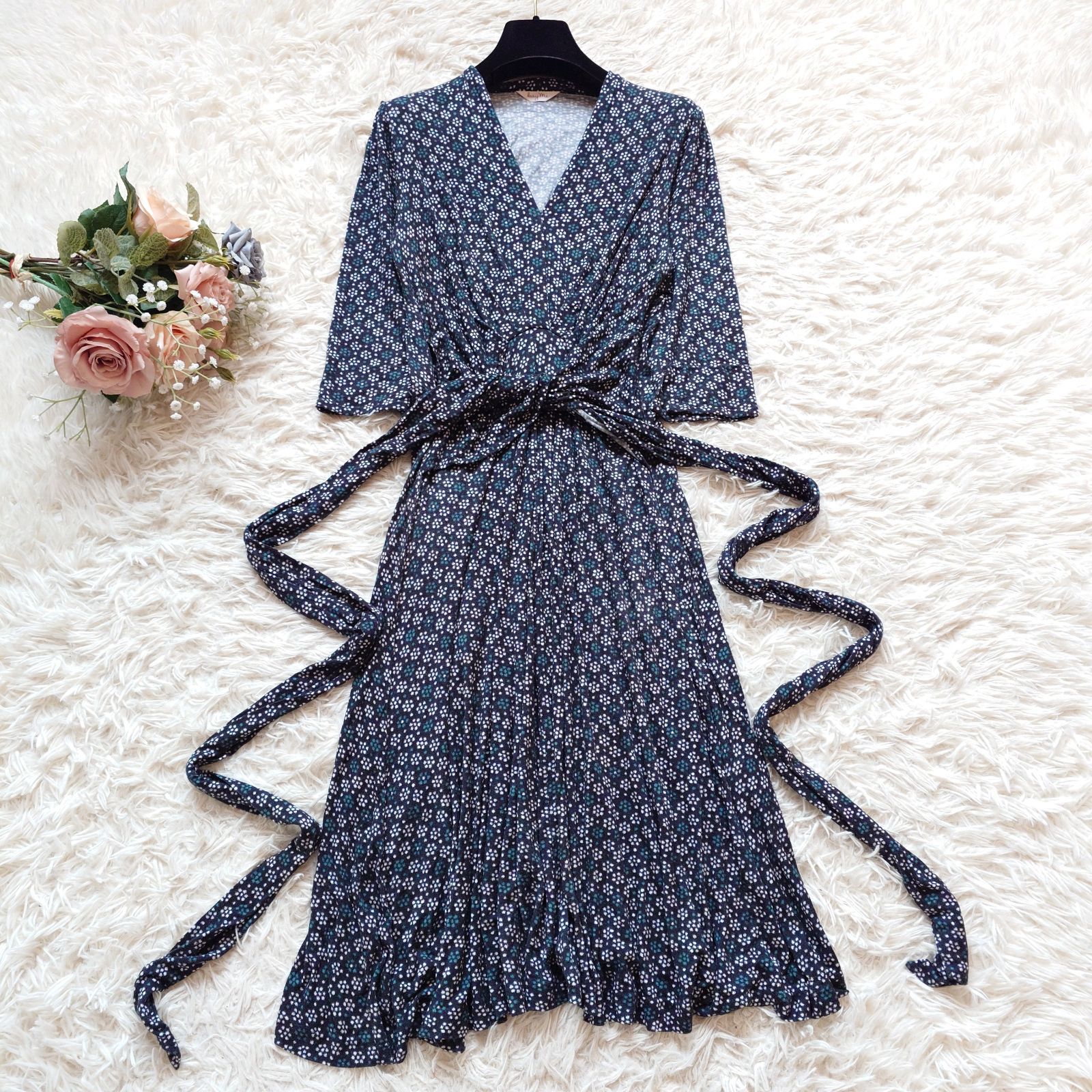 ​【美品】kay me ケイミー 微起毛 カシュクール ロングワンピース 小花柄 七分袖 ウエストリボン 洗える 日本製