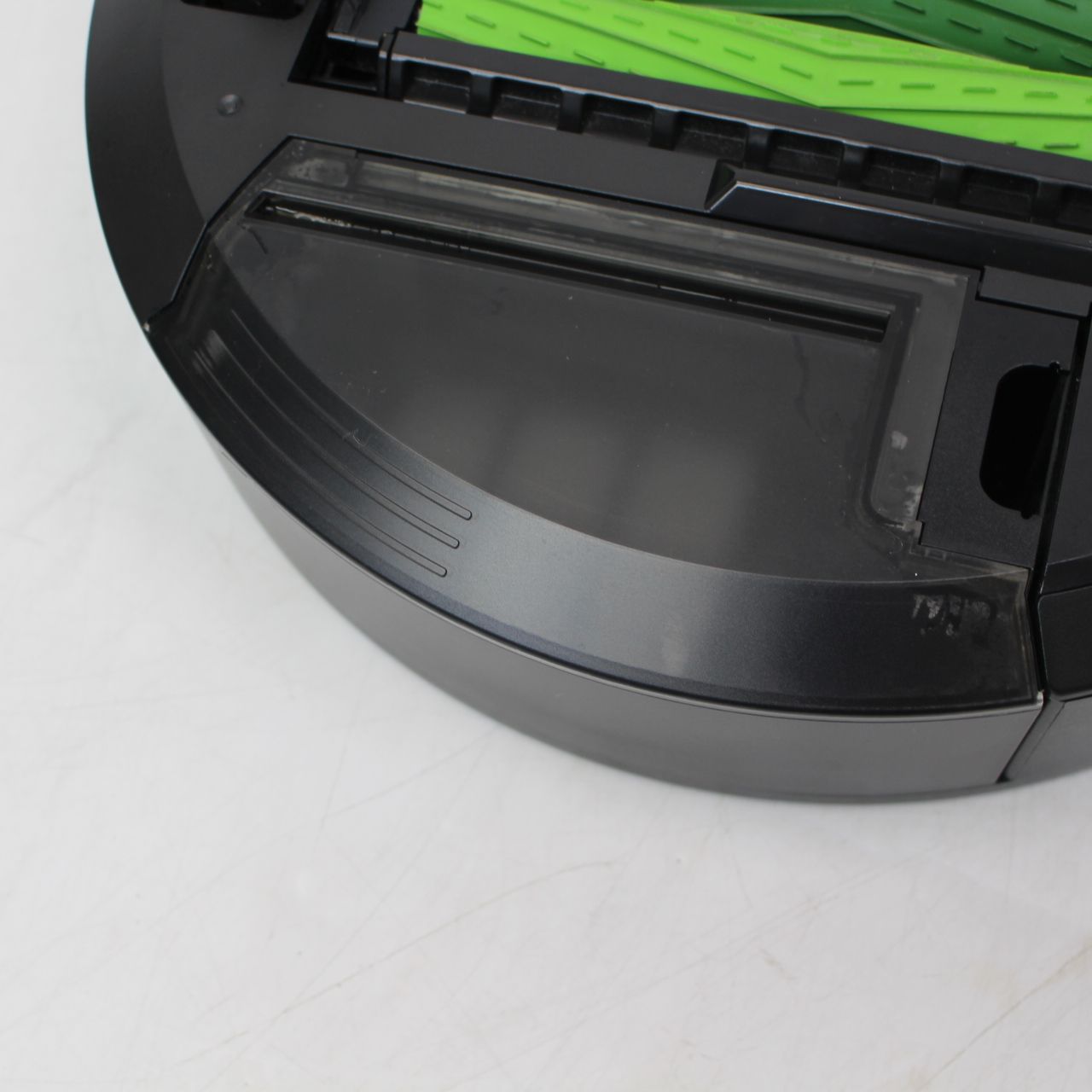 892)iRobot Roomba i2 本体 充電ドック付き - メルカリ