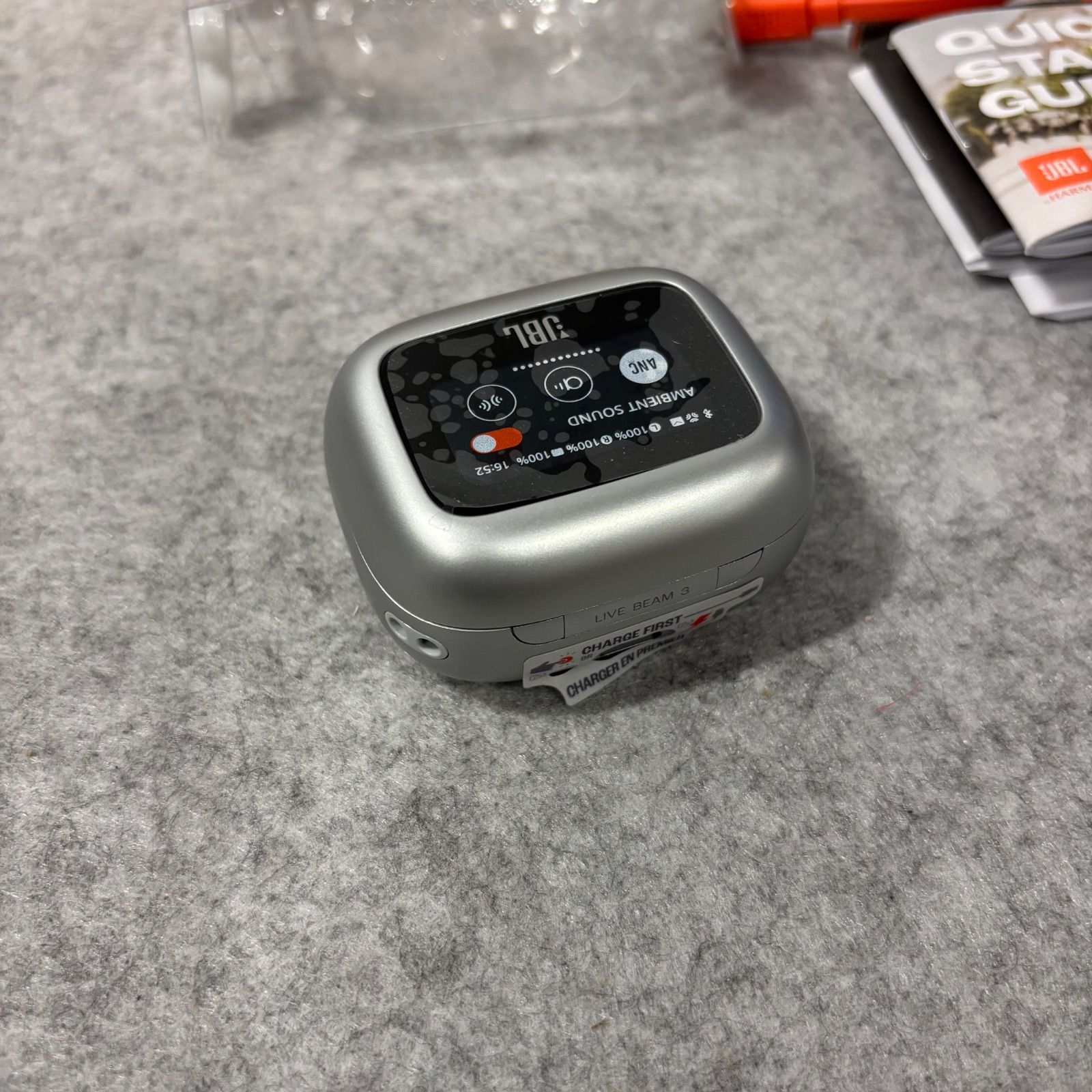 中古・動作品 JBL LIVE BEAM 3 ワイヤレスイヤホン スマート充電ケース