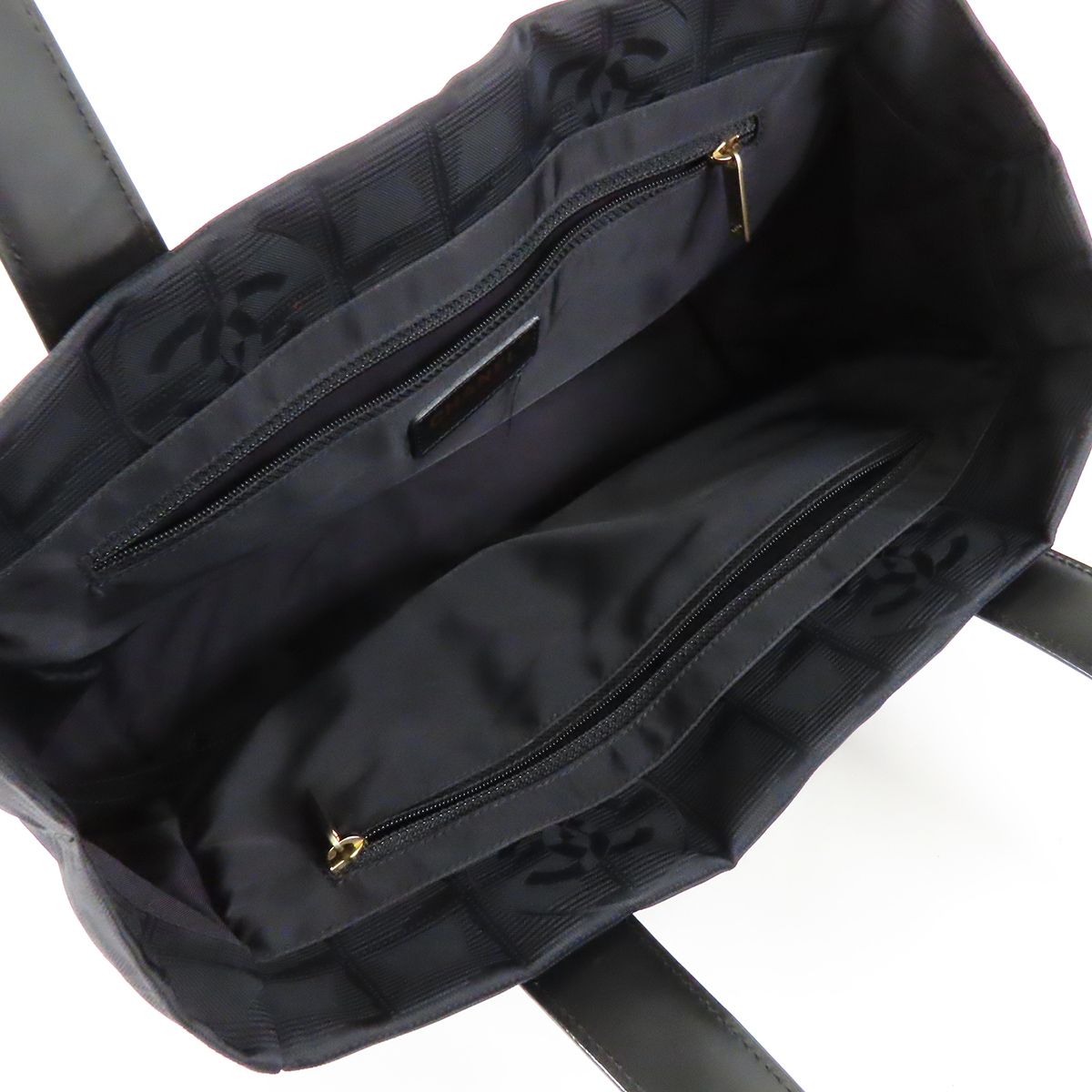 シャネル CHANEL ニュートラベルライン PM A20457 ブラック 黒