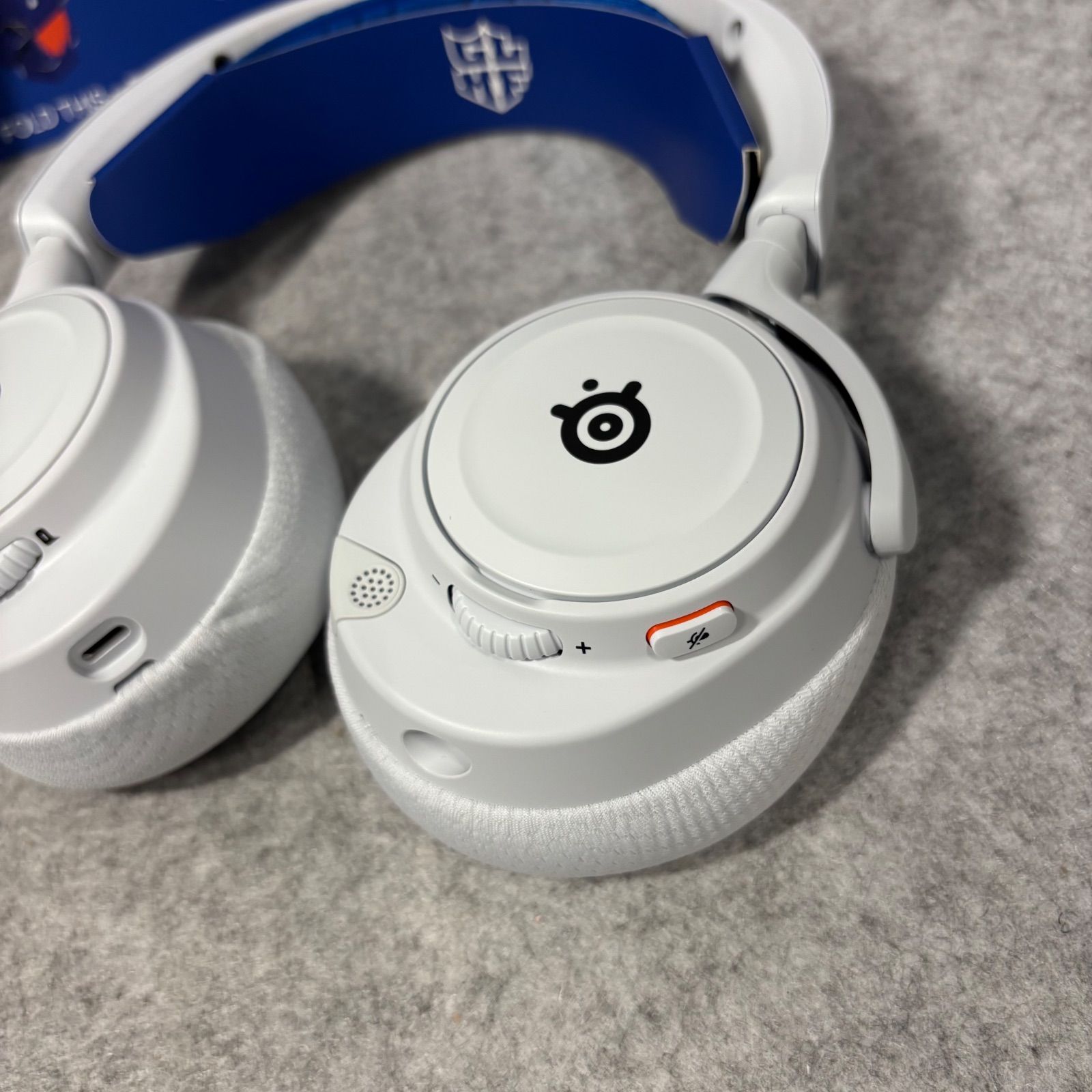 中古・動作品 SteelSeries ワイヤレス ゲーミングヘッドセット Arctis