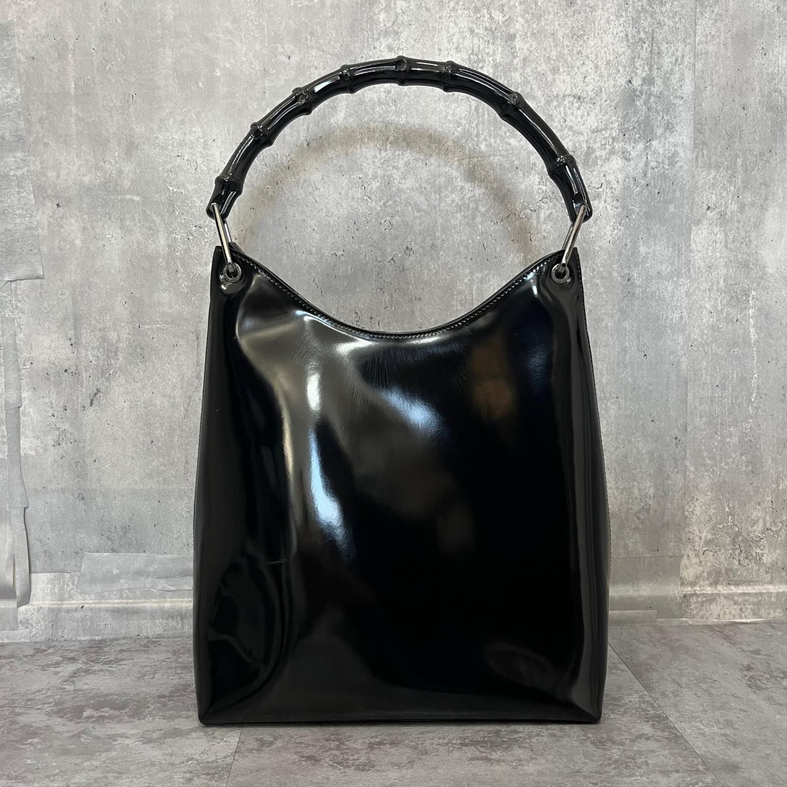 GUCCI グッチ ボディバッグ バンブー ワンショルダーバッグ エナメル GUCCI】グッチ ショルダーバッグ バンブーハンドル エナメル ワン