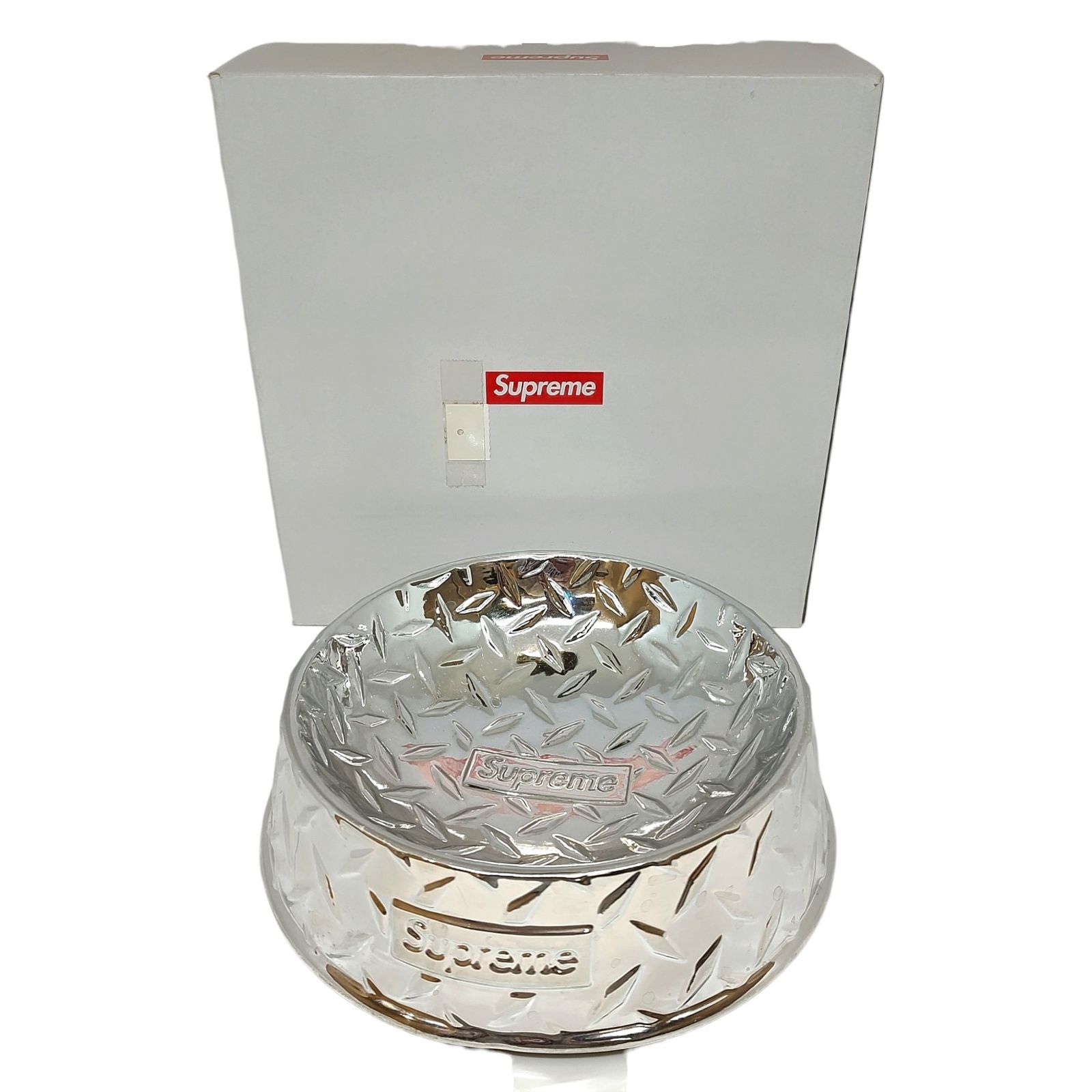 食器・餌やり・水やり用品 Supreme Diamond Plate Dog Bowl Supreme シュプリーム Diamond Plate Dog Bowl ドッグ ボウル F