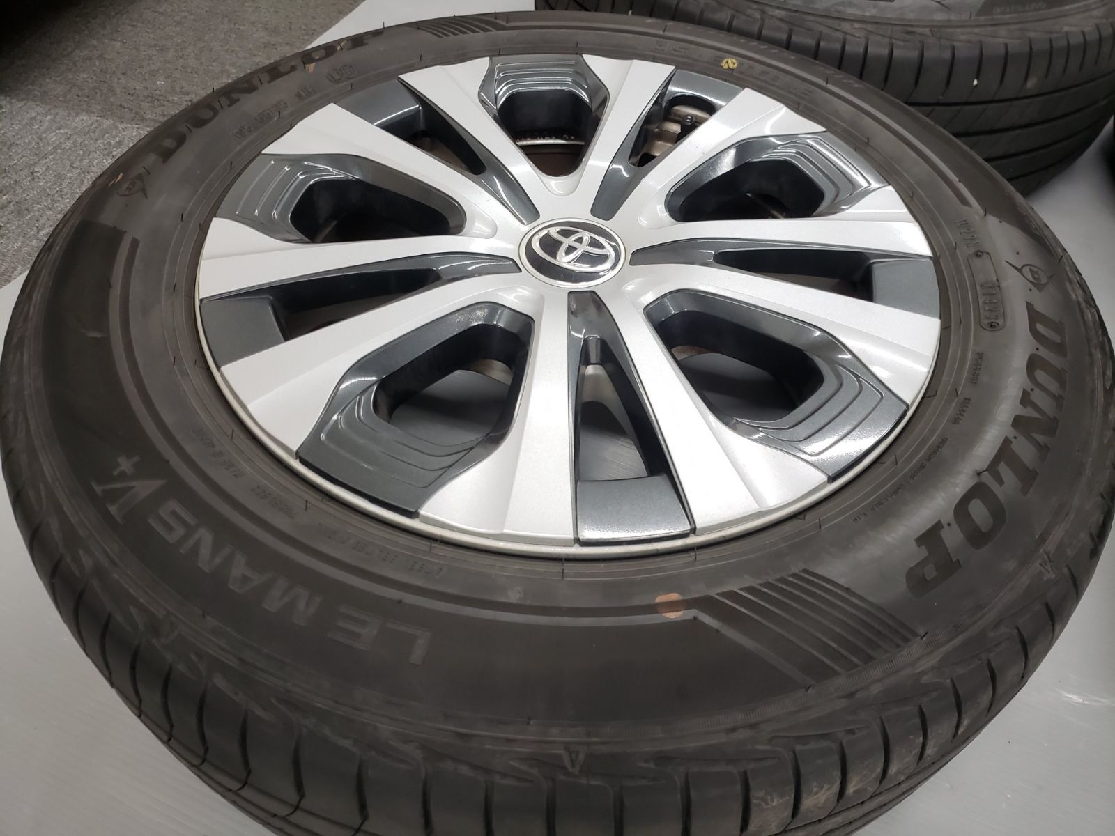 ◎良品 50プリウス純正 15in 6.5j +40 100/5H 9分山保証 Dunlop ル