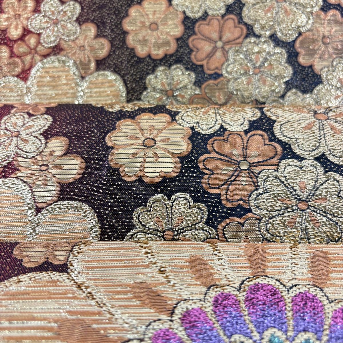 袋帯 秀品 振袖向き 桜 笠松 金糸 箔 赤黒 六通 正絹 【中古】 - メルカリ