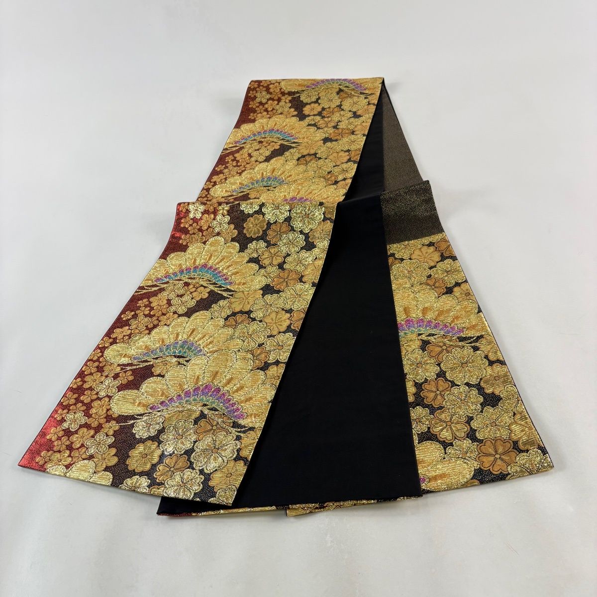 袋帯 秀品 振袖向き 桜 笠松 金糸 箔 赤黒 六通 正絹 【中古】 - メルカリ