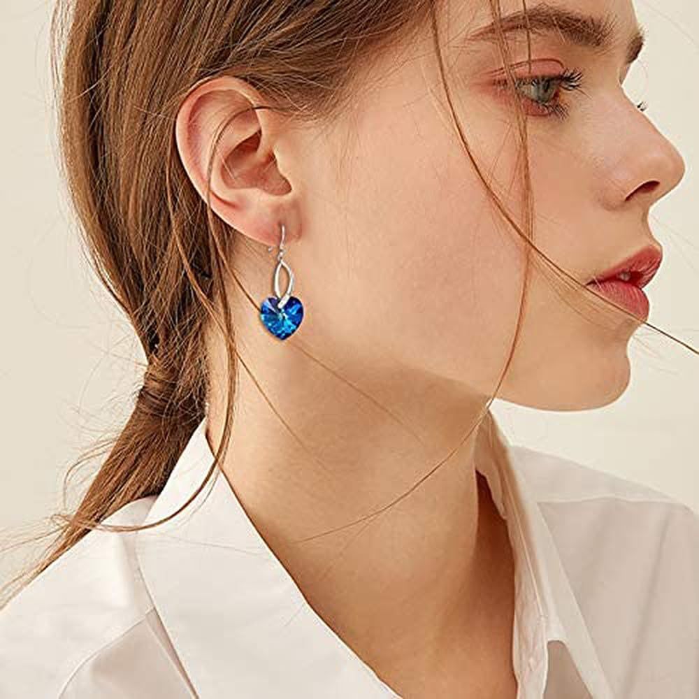 https://assets.mercari-shops-static.com/-/large/plain/2JXzmsbC2v7cQva6Mk52zz.jpg@jpg