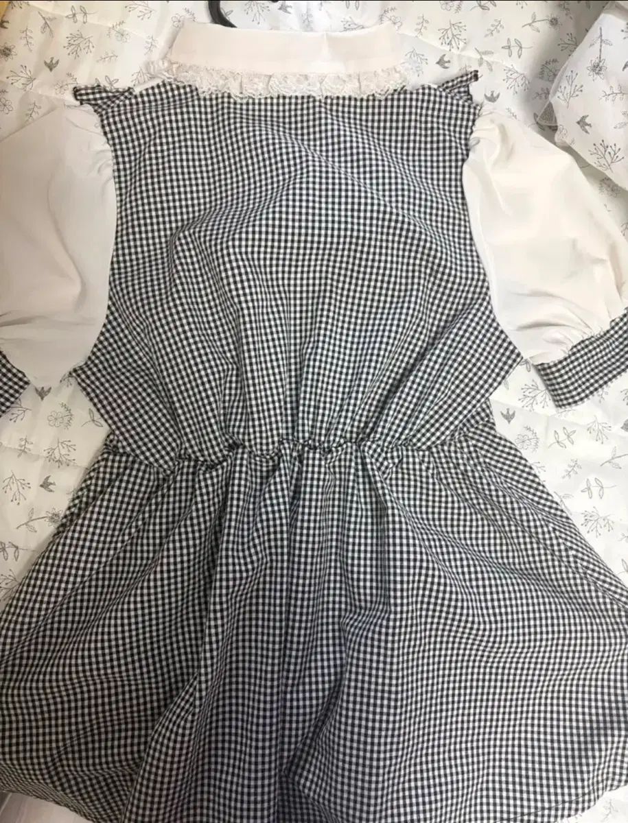 https://assets.mercari-shops-static.com/-/large/plain/2JXzo9vQX5TrhCCUPempKy.webp@jpg