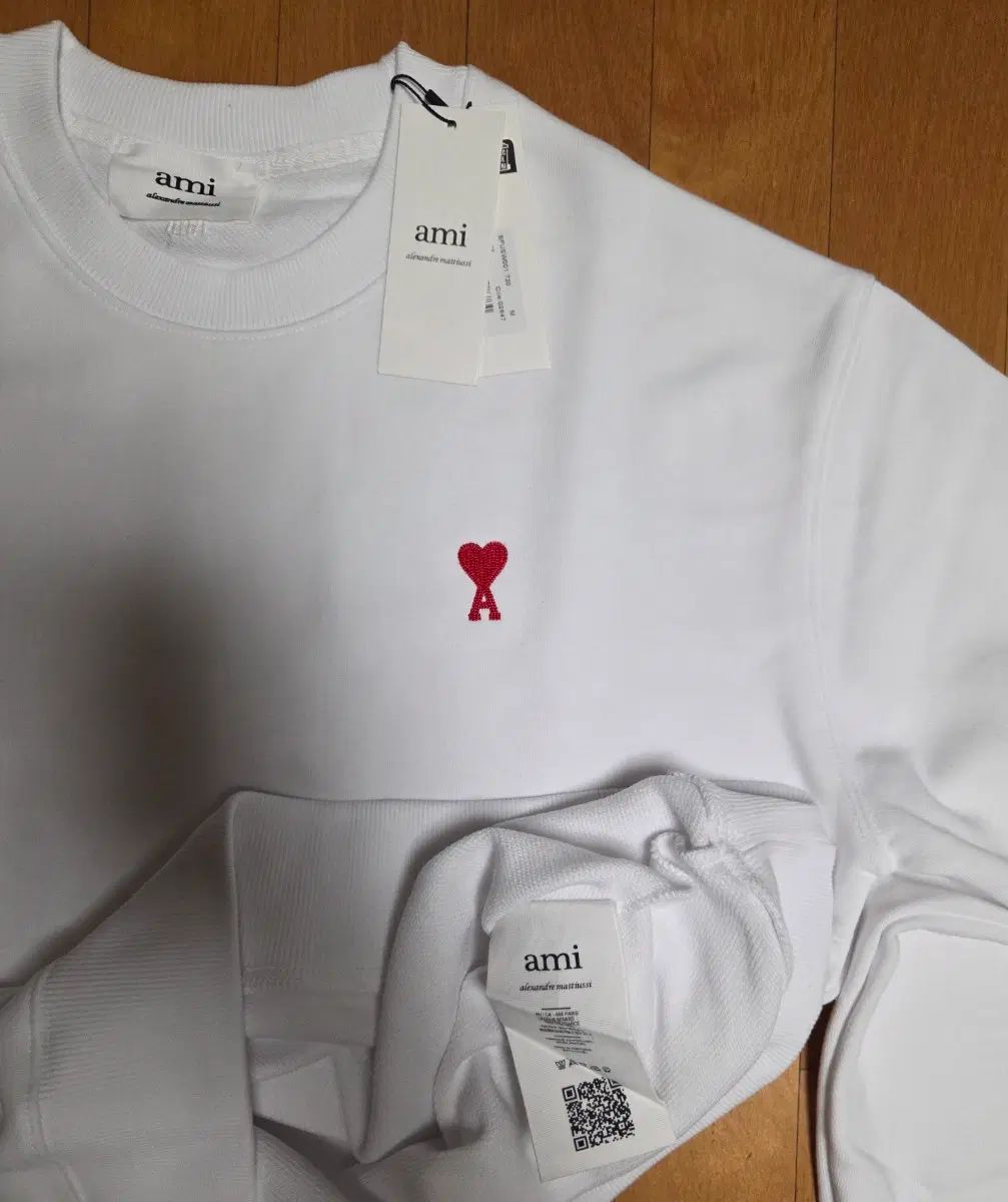 新品 正規品 アミ スモールハート スウェット 白 (ユニセックス) M